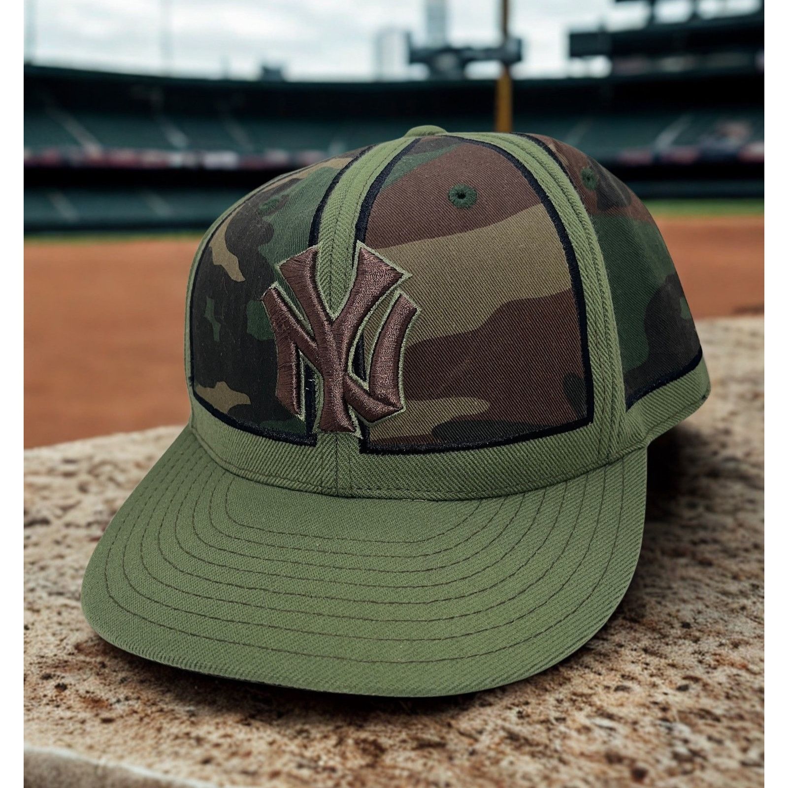 American Needle New York Yankees MLB Camo Fitted Hat 7 1/4 American Needle Size ONE SIZE - 10 Thumbnail