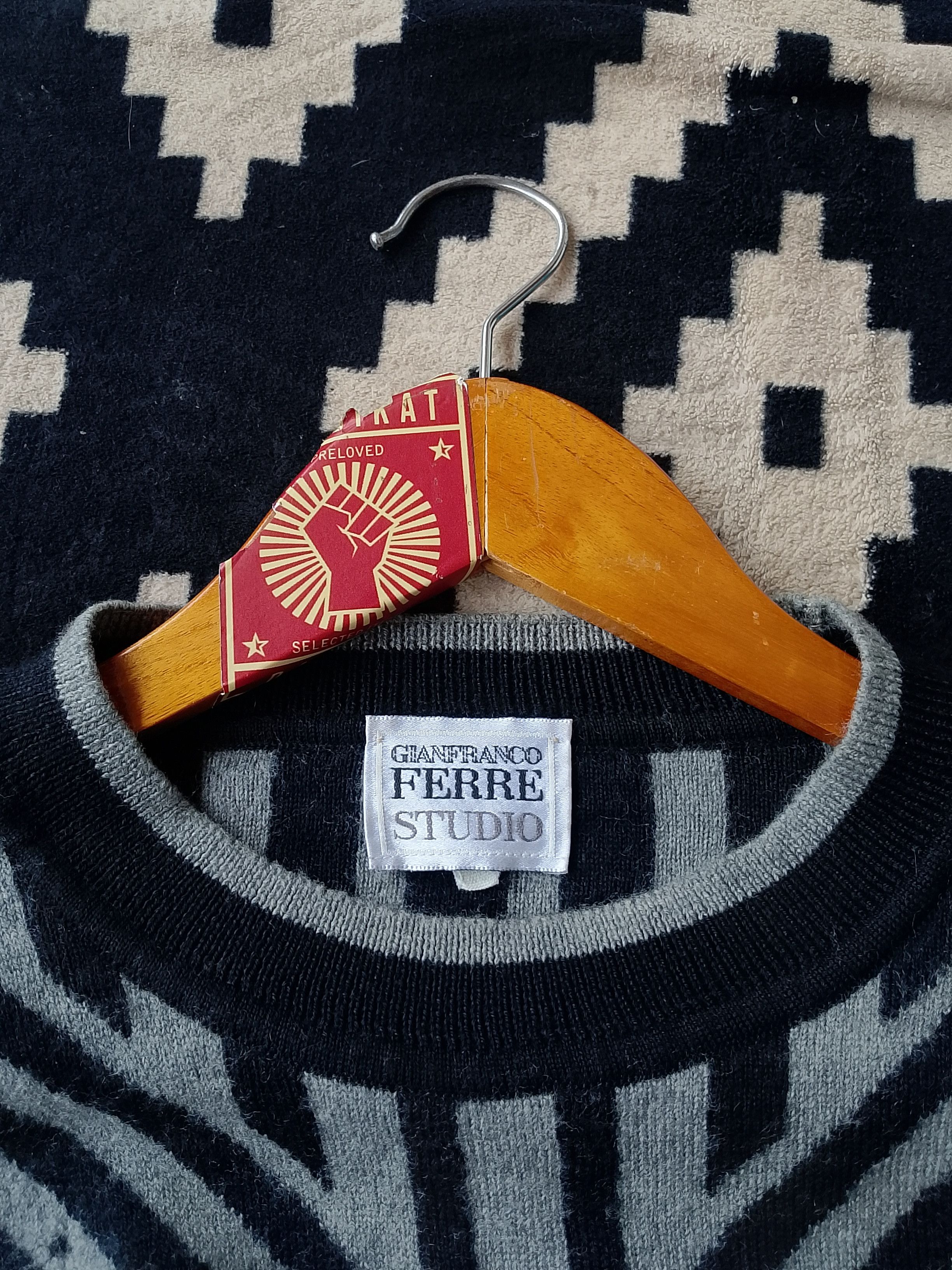 Gianfranco Ferre Vintage Knitwear by Gianfranco Ferre Studio Moscow Luxury Size US XL / EU 56 / 4 - 6 Thumbnail