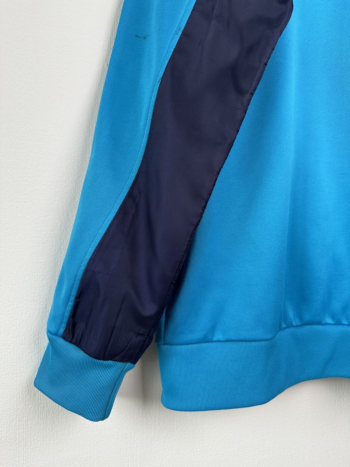 Adidas Vintage Adidas Real Madrid Track Top Jacket Size US M / EU 48-50 / 2 - 13 Thumbnail