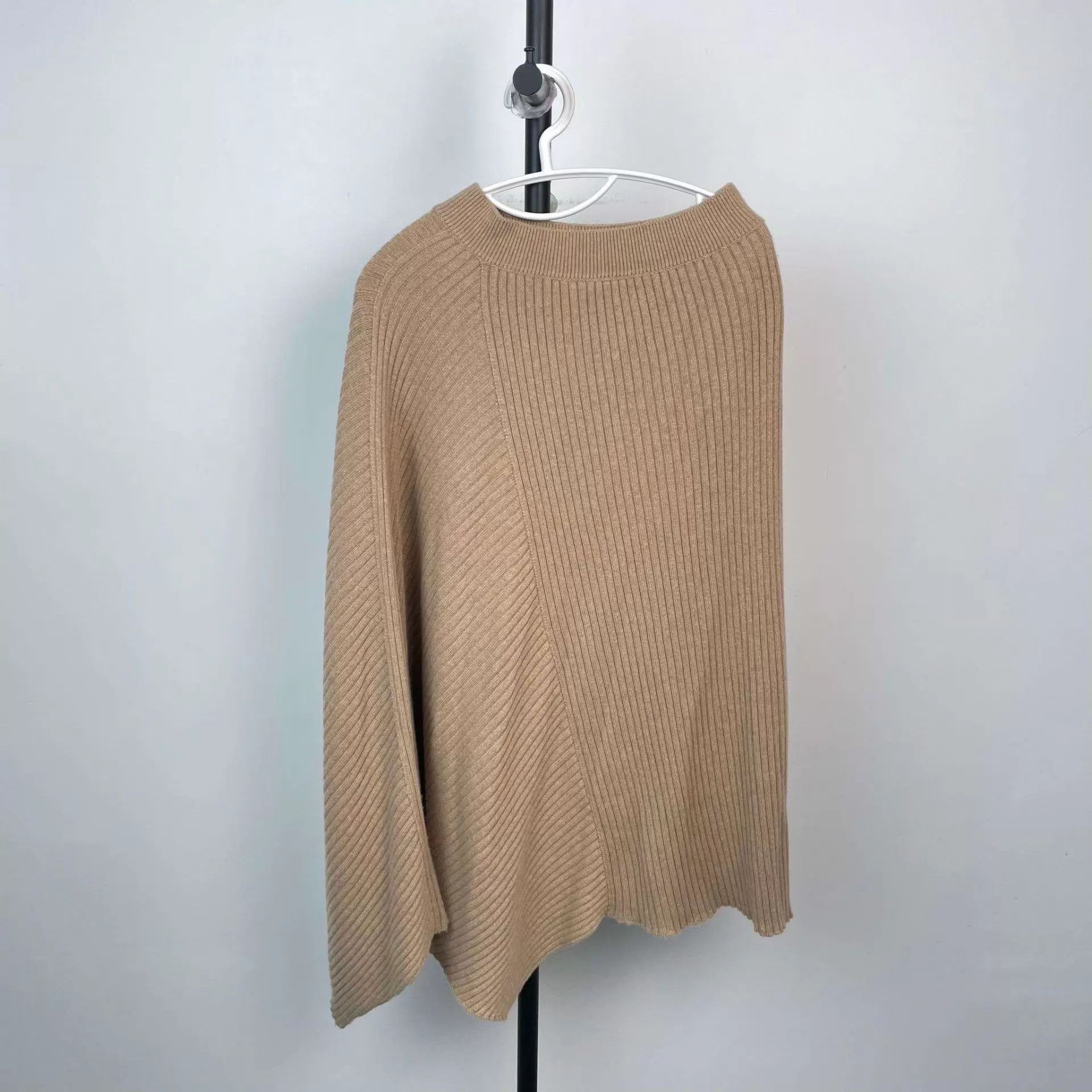 Loro Piana lp cashmere asymmetric skirt S Size S / US 4 / IT 40 - 1 Thumbnail