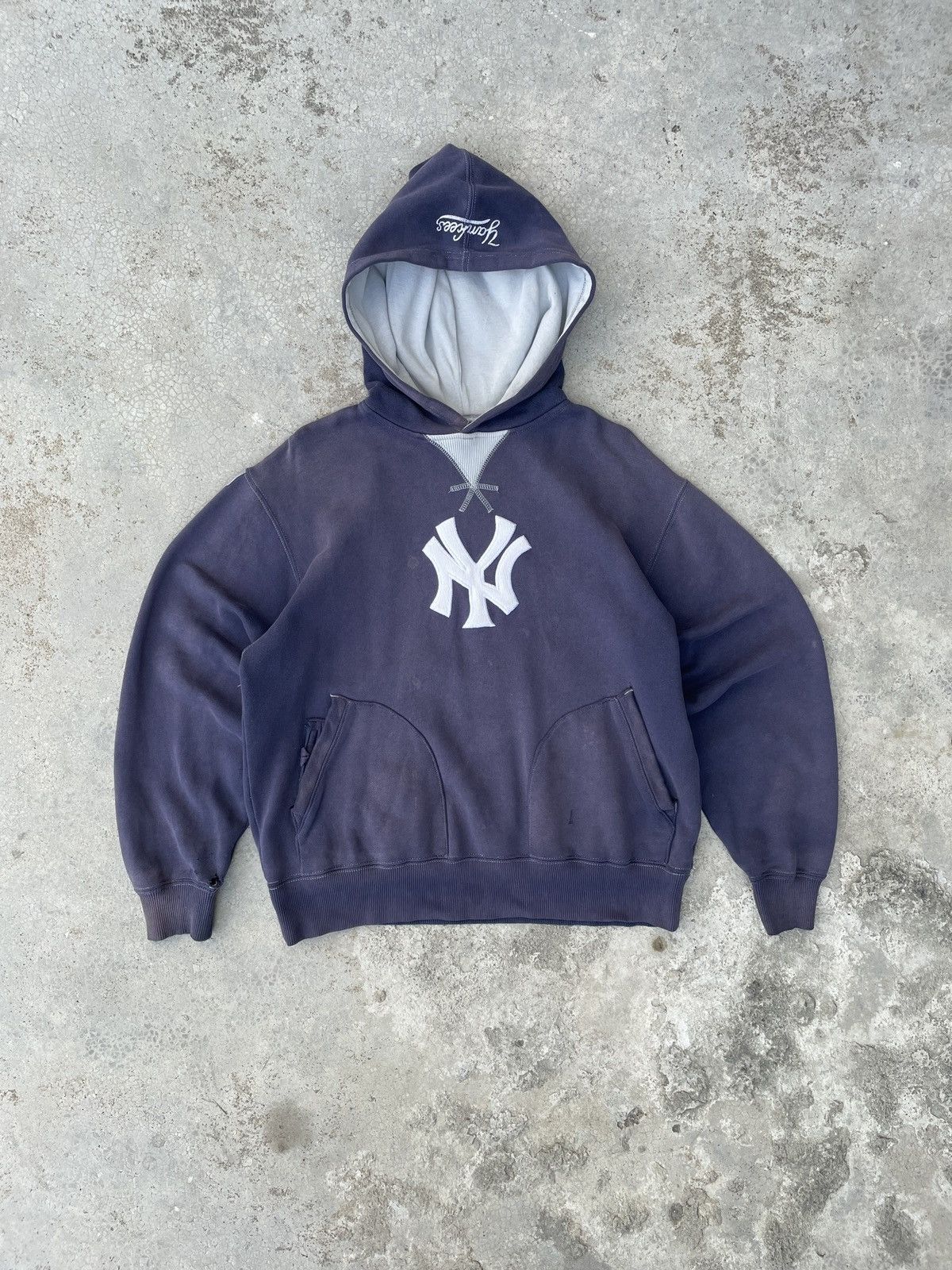 MLB × New York Yankees × Vintage Crazy Sunfaded New York Hoodie Size US XL / EU 56 / 4 - 2 Thumbnail
