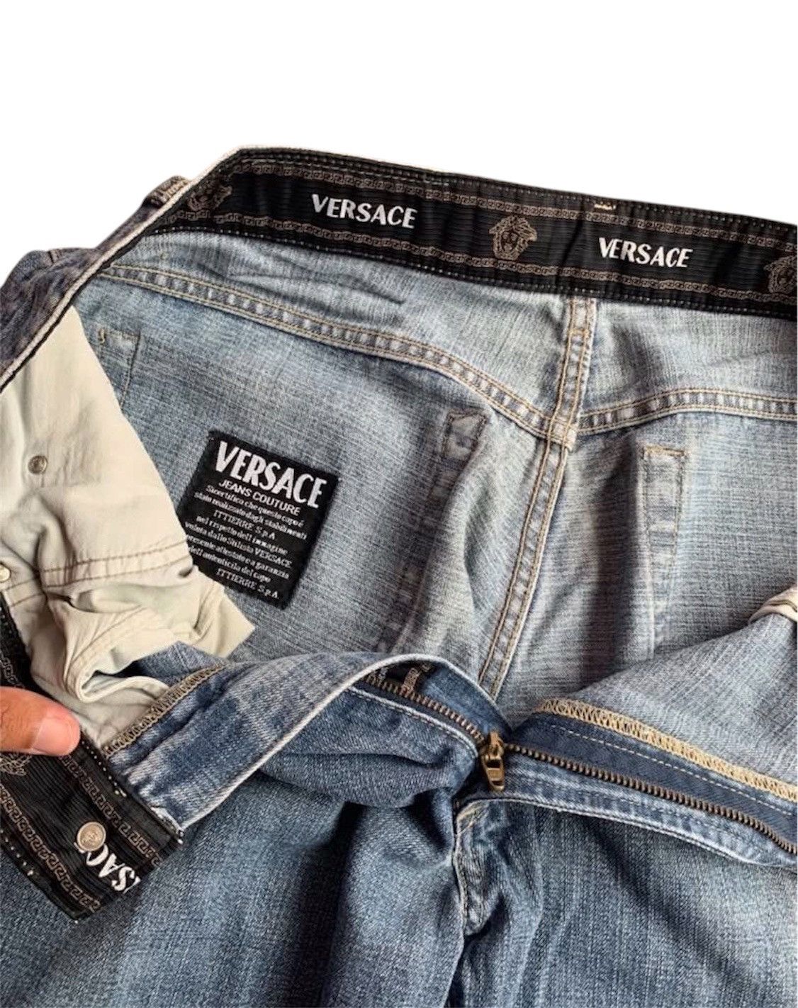 Le Grande Bleu (L.G.B.) × Versace × Versace Jeans Couture Vintage Versace faded Jeans Size US 36 / EU 52 - 6 Thumbnail