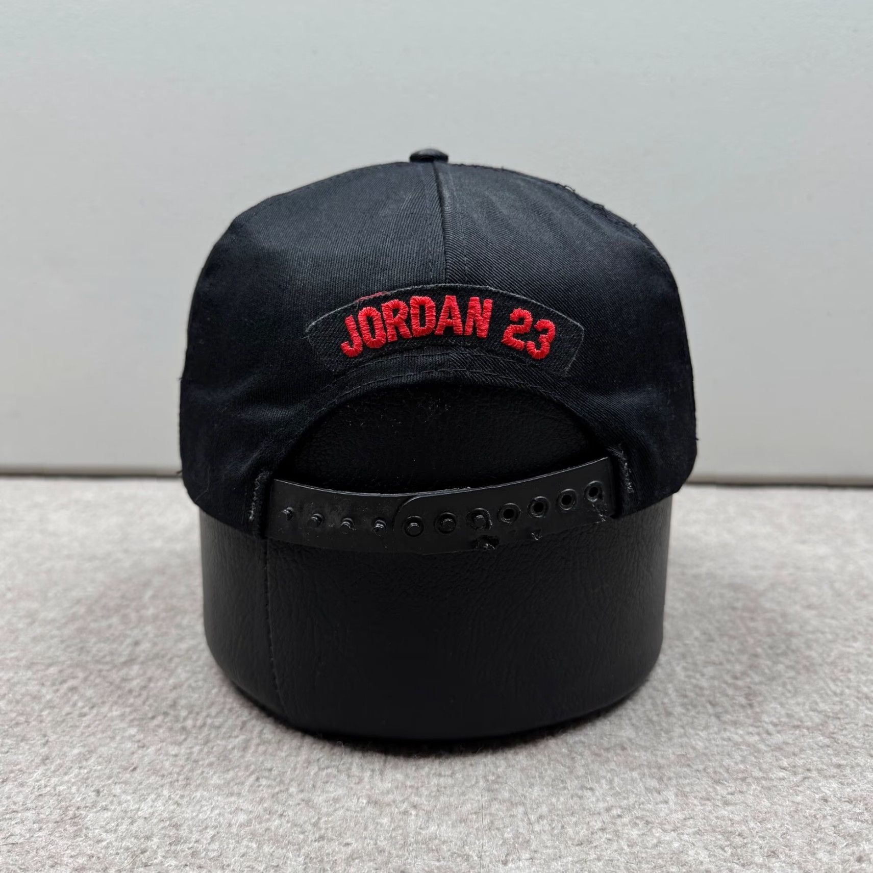 NBA VINTAGE Ajd Mens Chicago Bulls Hat Black One Size Snap Back Jordan 23 Logo NBA Size ONE SIZE - 6 Thumbnail