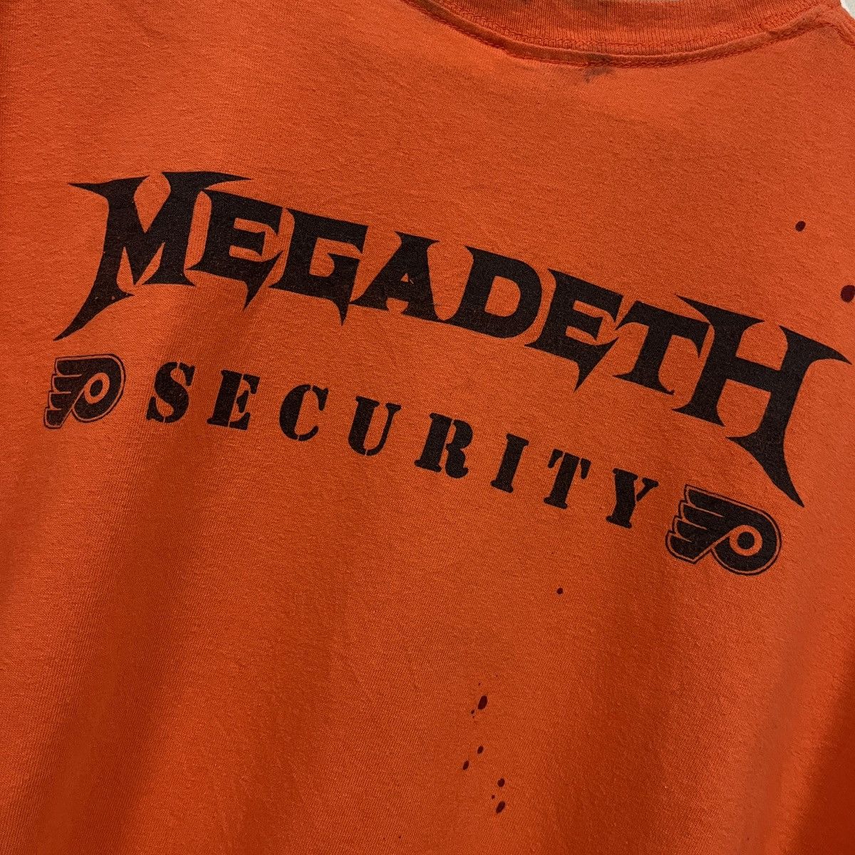 Band Tees Vintage Y2K Megadeth Concert Tour Security TShirt Size US XL / EU 56 / 4 - 15 Thumbnail