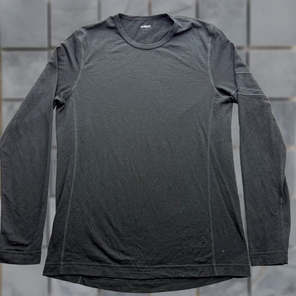 Rapha Rapha Men's Merino Base Layer Long Sleeve Black Extra Fine Wool L Large Crew Neck Shirt Size US L / EU 52-54 / 3 - 1 Thumbnail