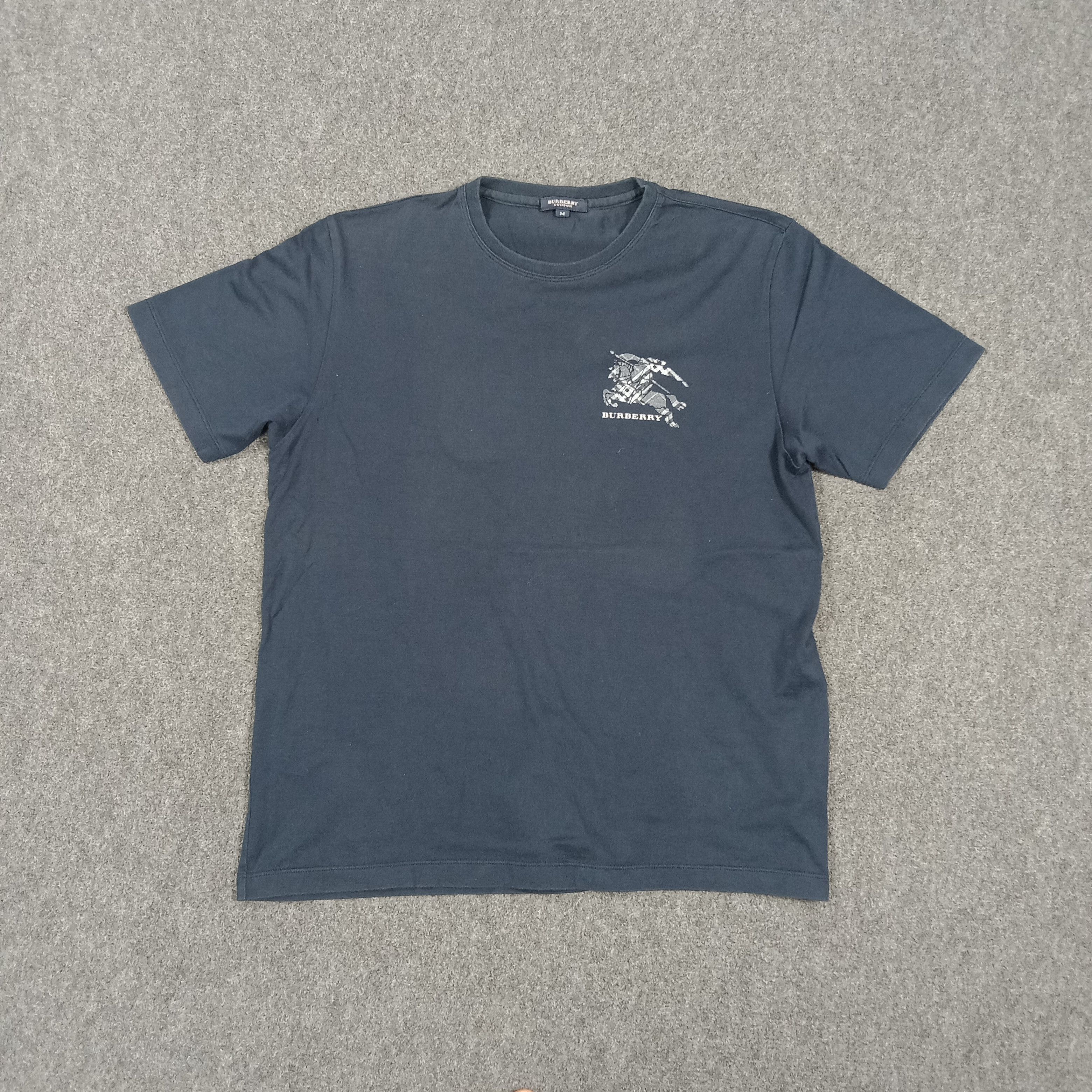 Burberry Burberry London Designer Brand Logo Tshirt C285N54 Size US M / EU 48-50 / 2 - 3 Thumbnail