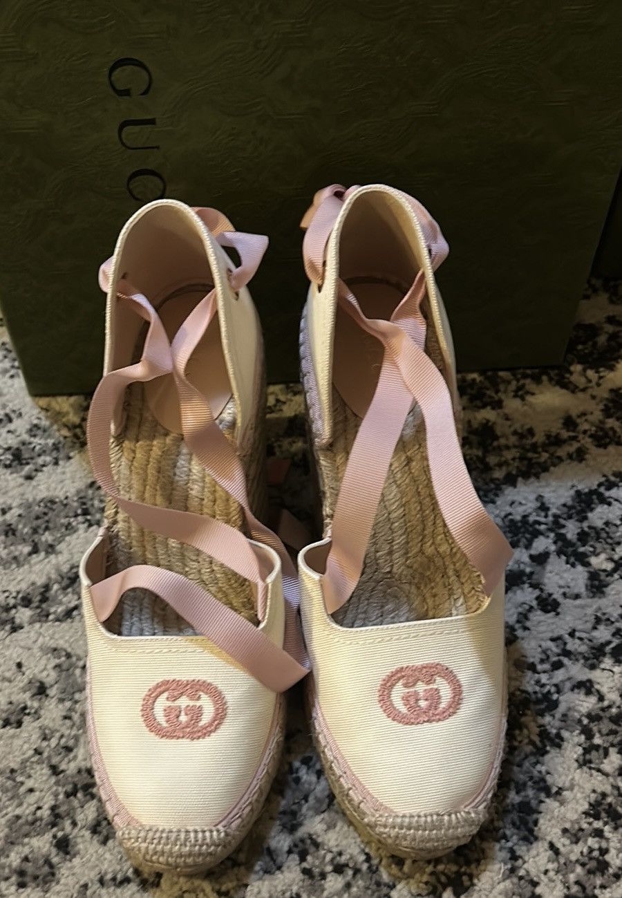 Gucci Gucci Espadrille with Ribbon Tie Size US 10 / IT 40 - 2 Thumbnail