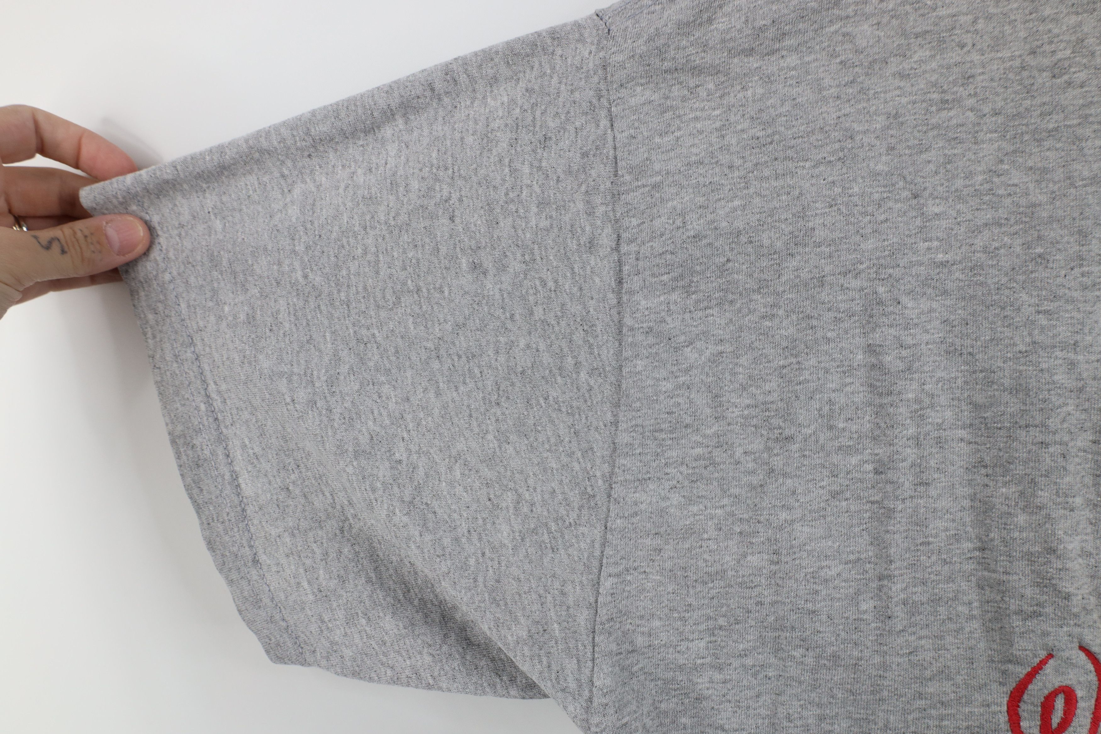 Vintage Vintage Y2K 2000 Spell Out Walt Disney World T-Shirt Gray Size US XL / EU 56 / 4 - 5 Thumbnail