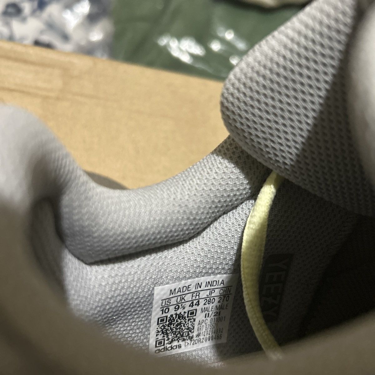 Yezzy boost 700 wave runner