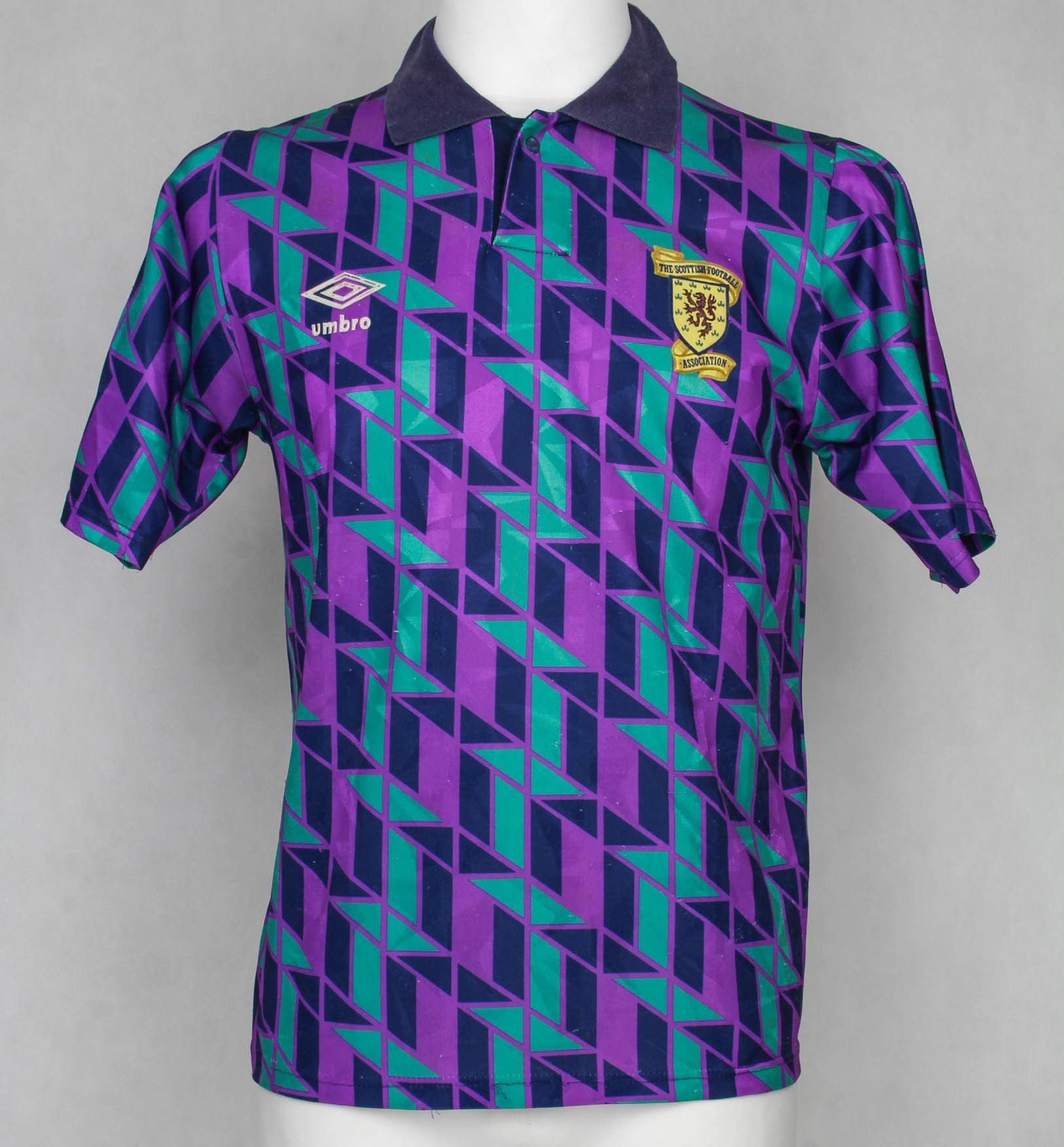Umbro Umbro Scotland Vintage 1989 Soccer Shirt Jersey Small Size US S / EU 44-46 / 1 - 1 Thumbnail