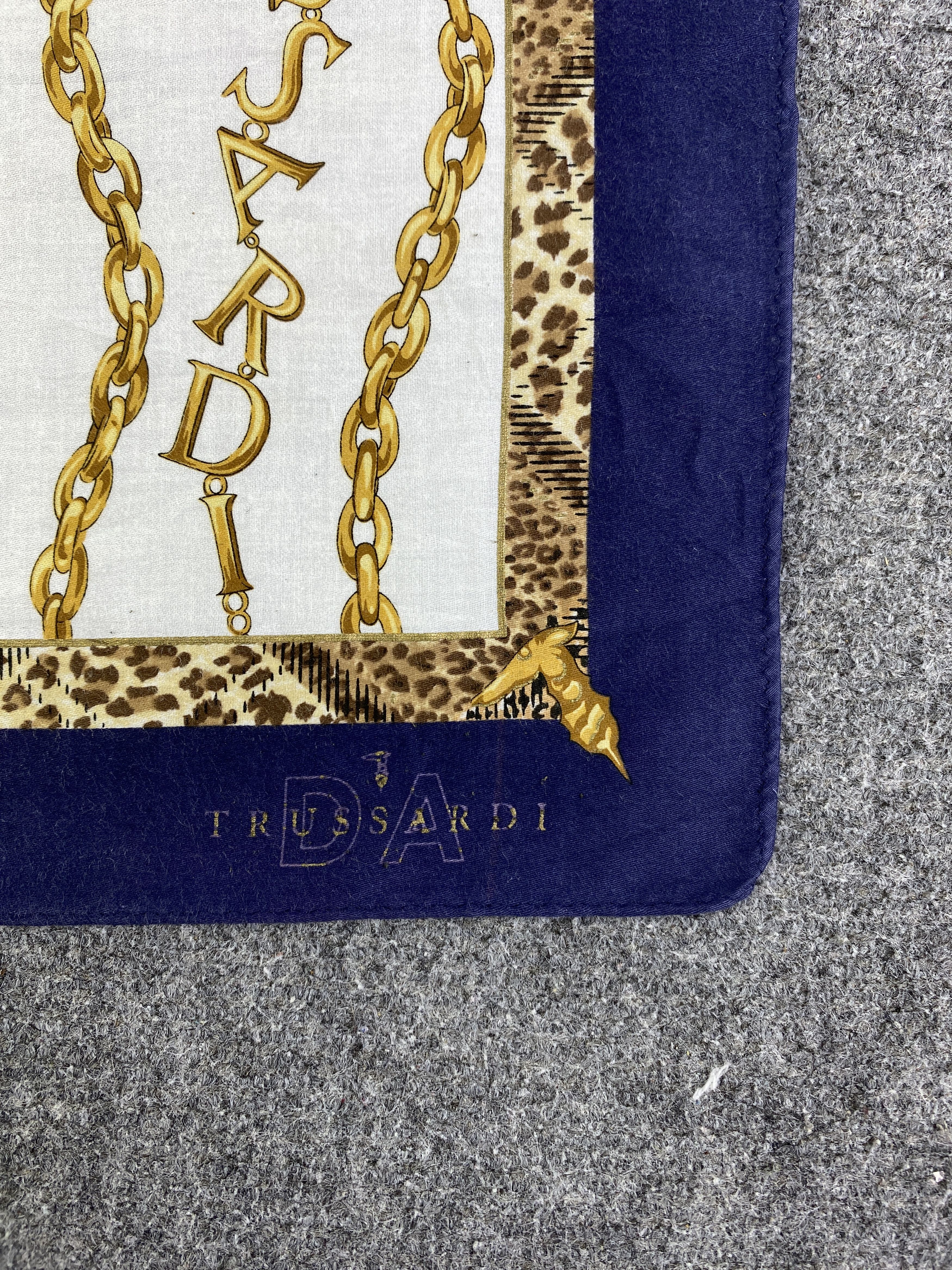 Trussardi Vintage Trussardi Handkerchief / Neckerchief KT0015 Size ONE SIZE - 5 Thumbnail