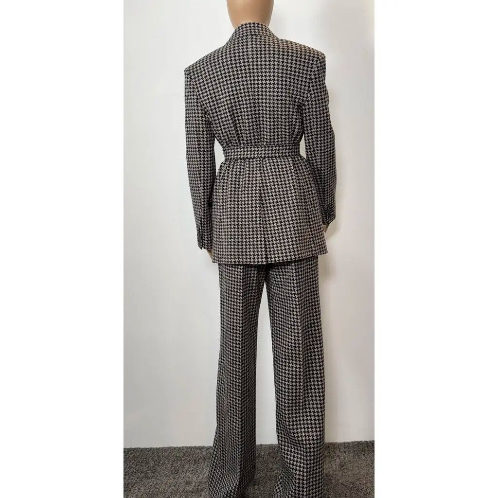 Max Mara Suit, Max Mara Size 36" / US 14 / IT 50 - 7 Thumbnail