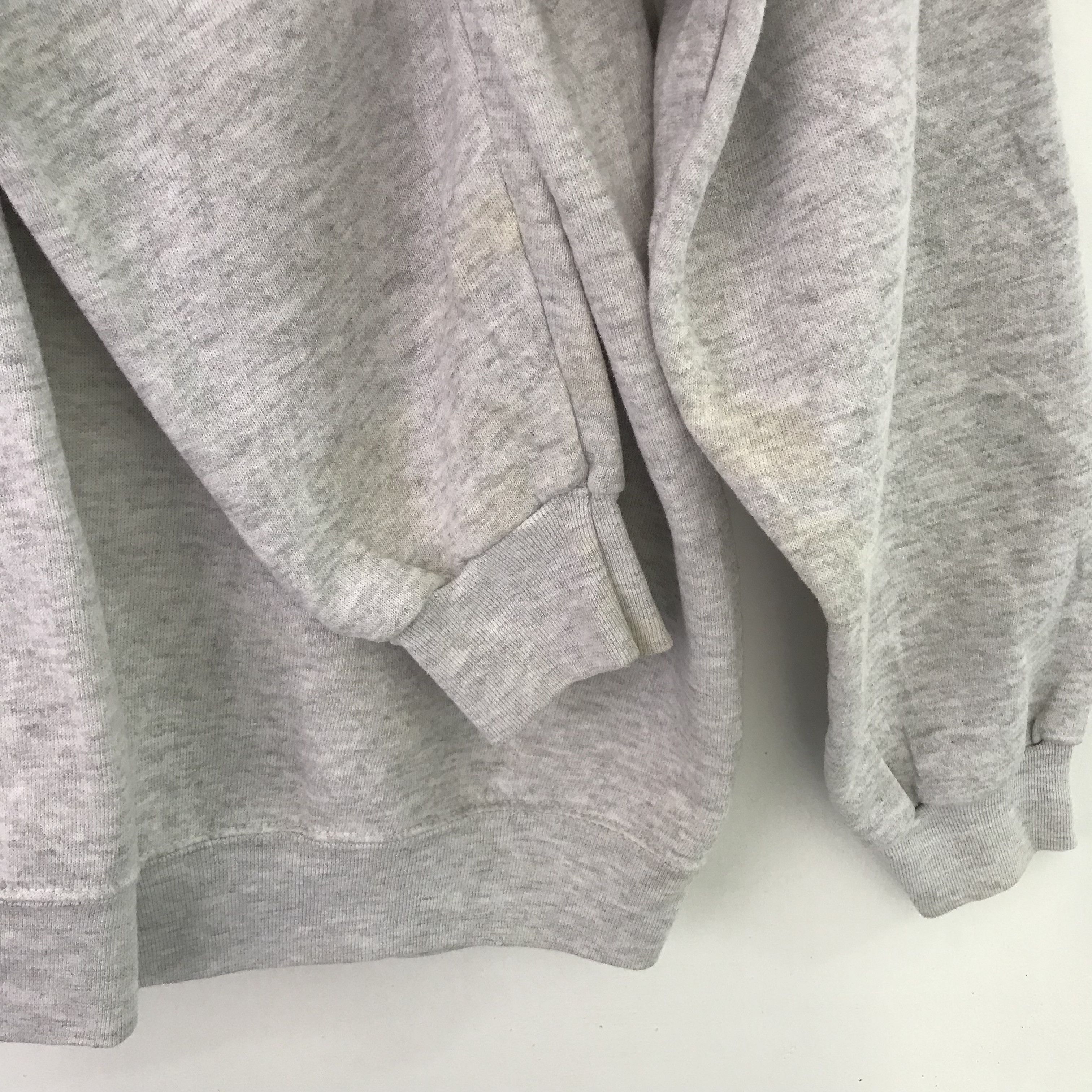 Vintage Vintage The Wolf Hunter Gray Sweatshirt - 664 Size US XL / EU 56 / 4 - 9 Thumbnail
