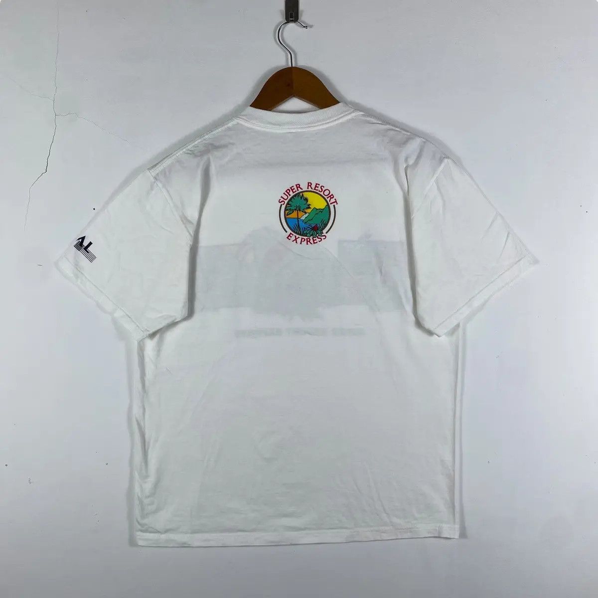 Vintage Vintage 90's SUPER RESORT EXRESS Habitat Graphic Tee Shirt Size US M / EU 48-50 / 2 - 5 Thumbnail