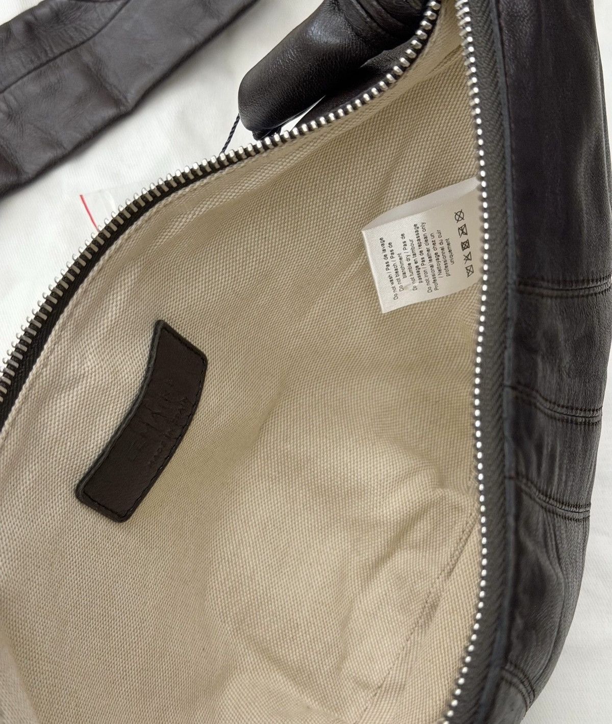 Lemaire Lemaire small deep chocolate lambskin croissant bag Size ONE SIZE - 6 Thumbnail