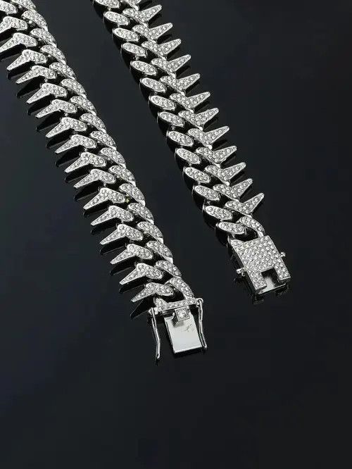 Other Retro Punk Rhinestone Silver Necklace Chain Square Size ONE SIZE - 3 Thumbnail