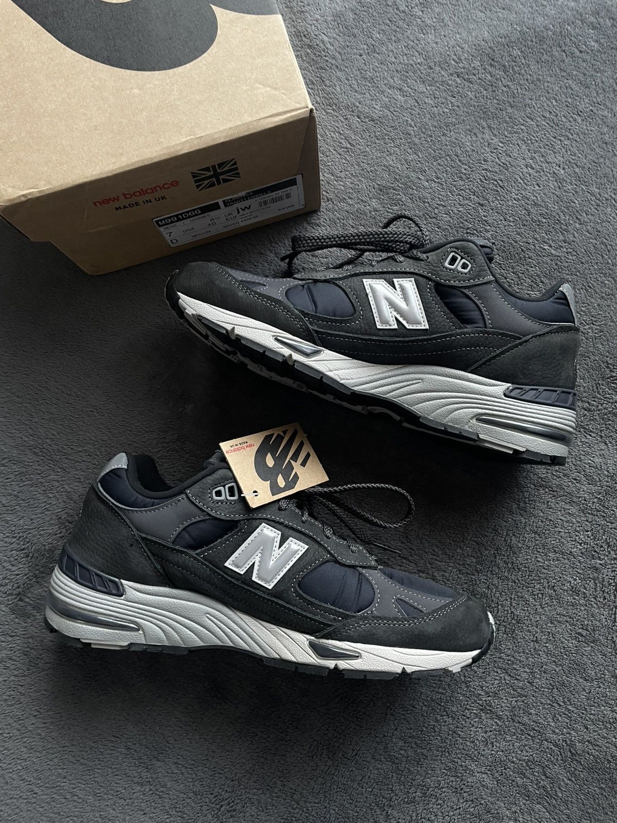 New Balance New Balance 991 MiUK black 7 Size US 7 / EU 40 - 1 Thumbnail