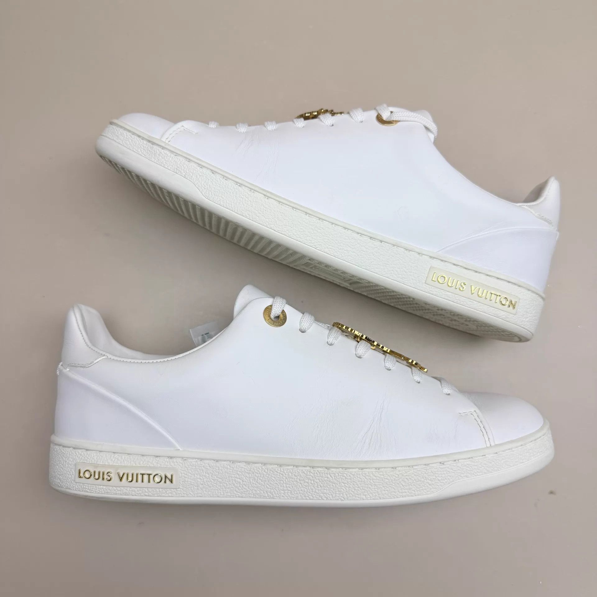 Louis Vuitton Louis Vuitton Kitten Print Lace-Up Sneaker 38 99 New Size US 7.5 / IT 37.5 - 4 Thumbnail