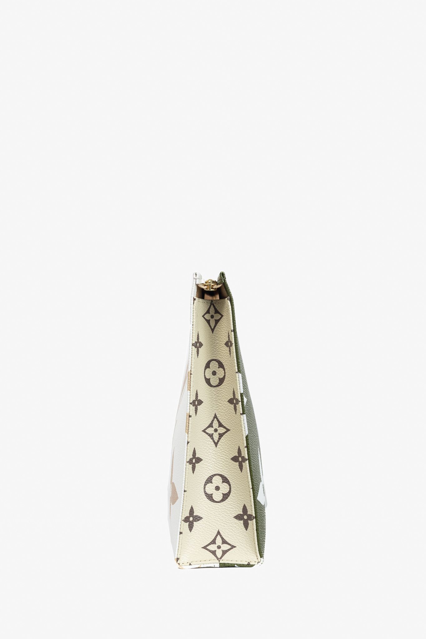 Louis Vuitton Louis Vuitton Khaki Monogram Giant Toiletry Pouch 26 Size ONE SIZE - 3 Thumbnail