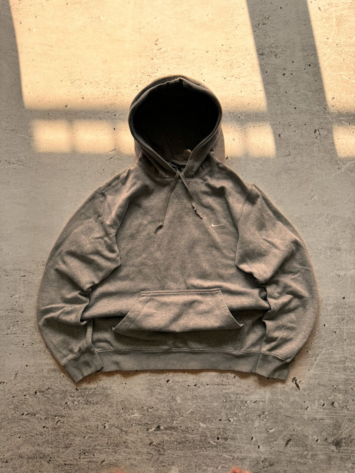 Nike × Vintage NIKE VINTAGE CENTER LOGO OVERSIZE BOXY HOODIE Size US M / EU 48-50 / 2 - 1 Thumbnail