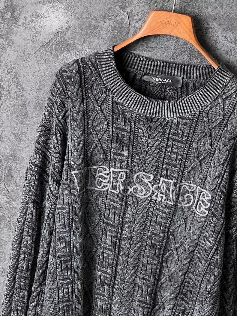 Versace Versace Grey letter cotton sweater Size US M / EU 48-50 / 2 - 5 Thumbnail
