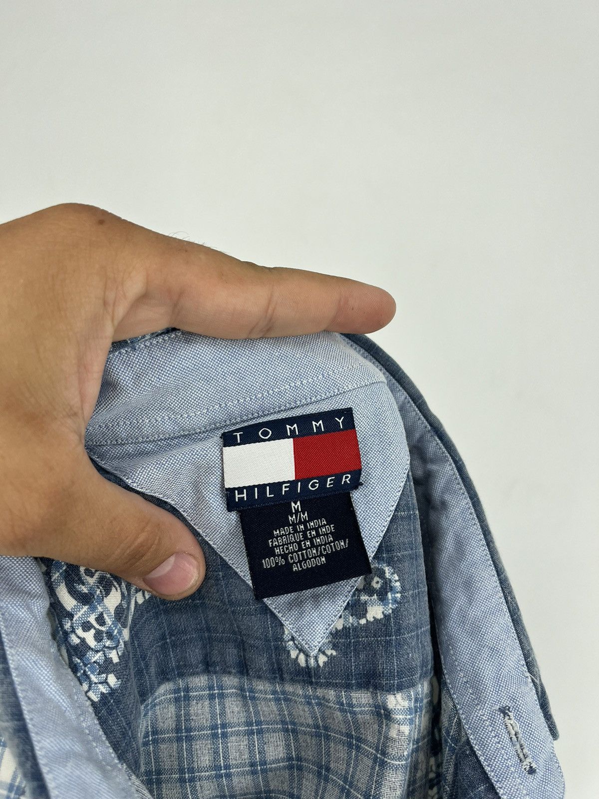 Tommy Hilfiger Vintage 90s Tommy Hilfiger Hawaiian Shirt Streetwear Y2K Size US M / EU 48-50 / 2 - 11 Thumbnail