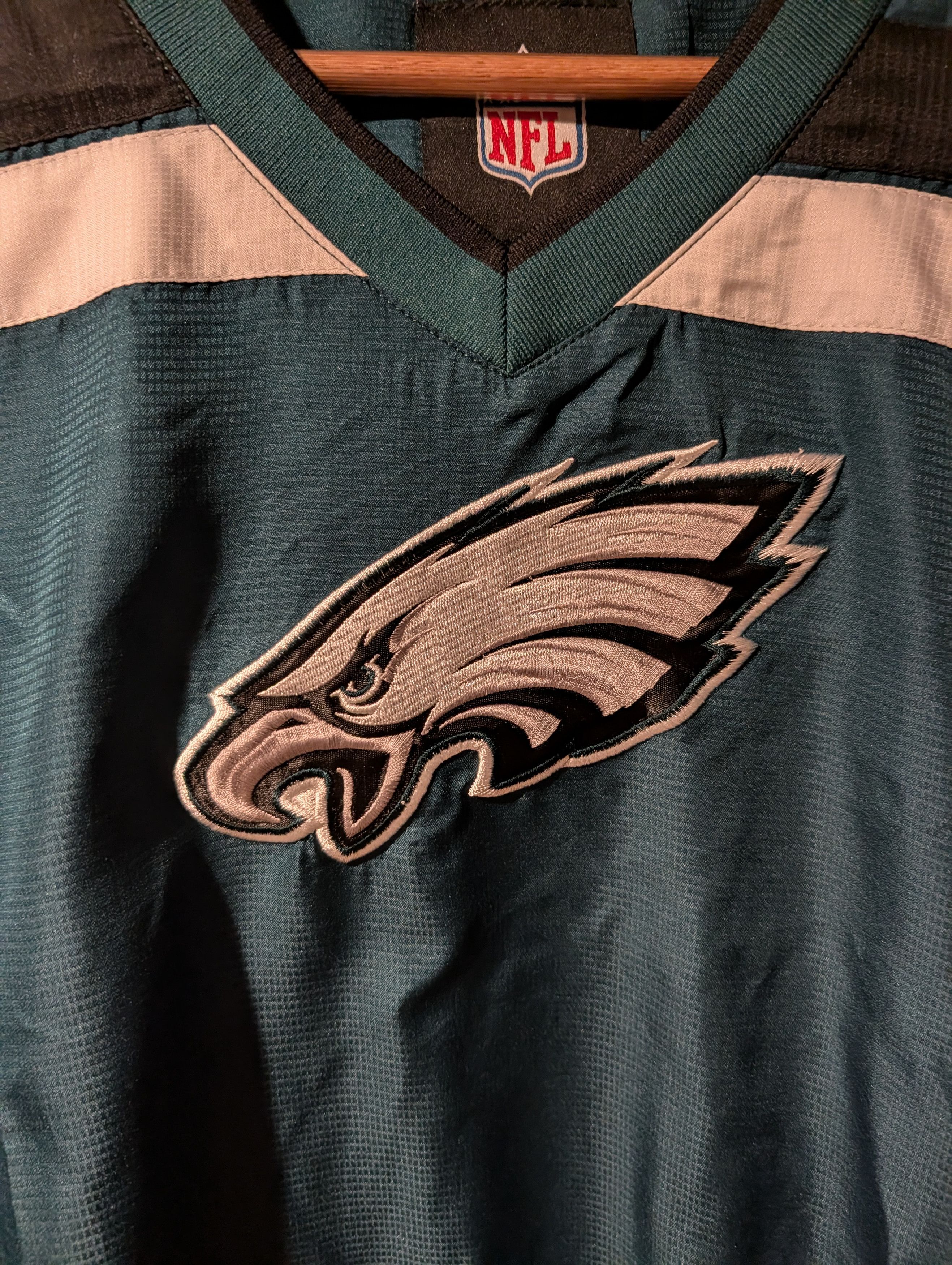 NFL Philadelphia Eagles NFL Vintage V-Neck Windbreaker Jacket Size US L / EU 52-54 / 3 - 2 Thumbnail