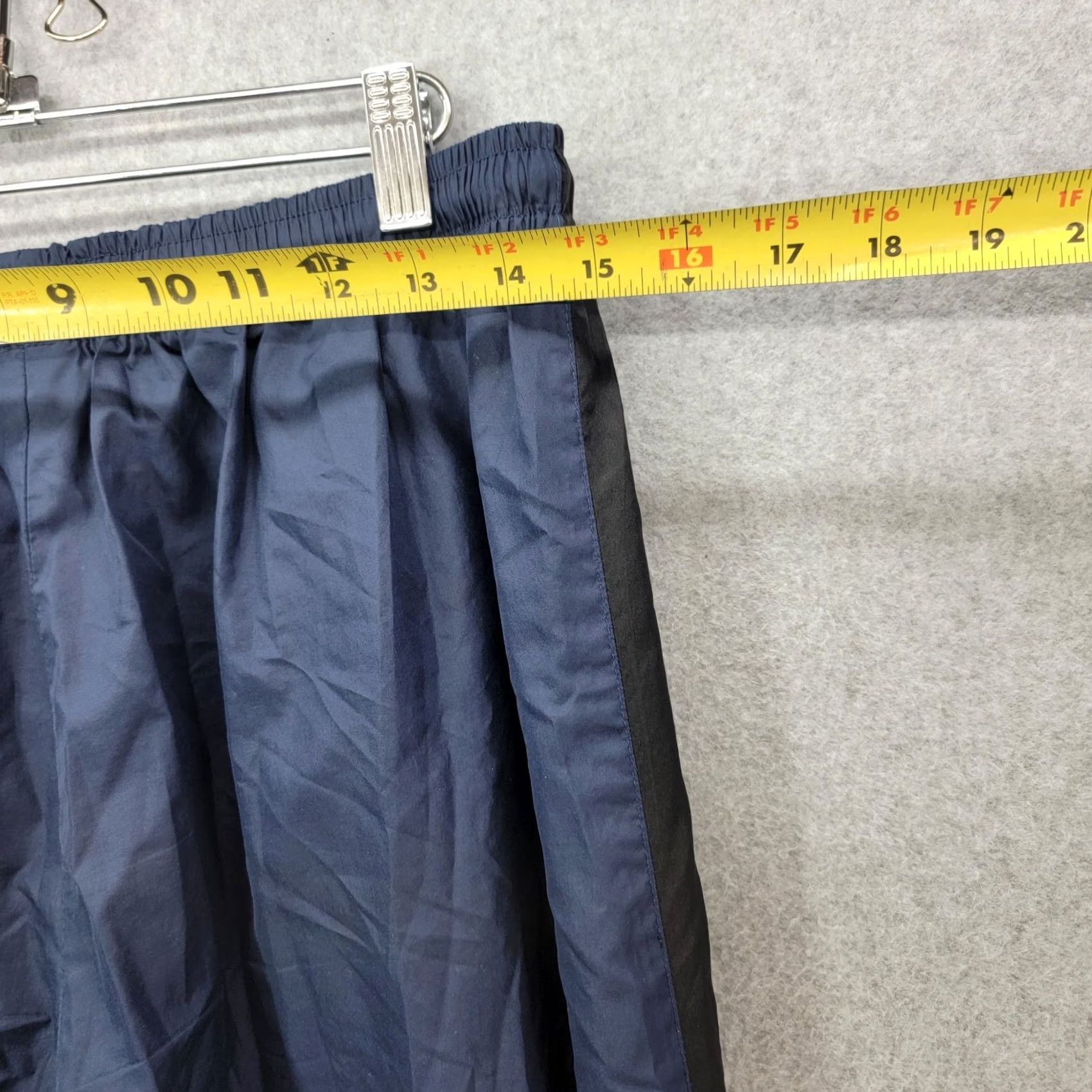 Nike VINTAGE Nike Track Pants Mens XL Blue Black Striped Windbreaker 90s Y2K spellout Size US 36 / EU 52 - 7 Thumbnail