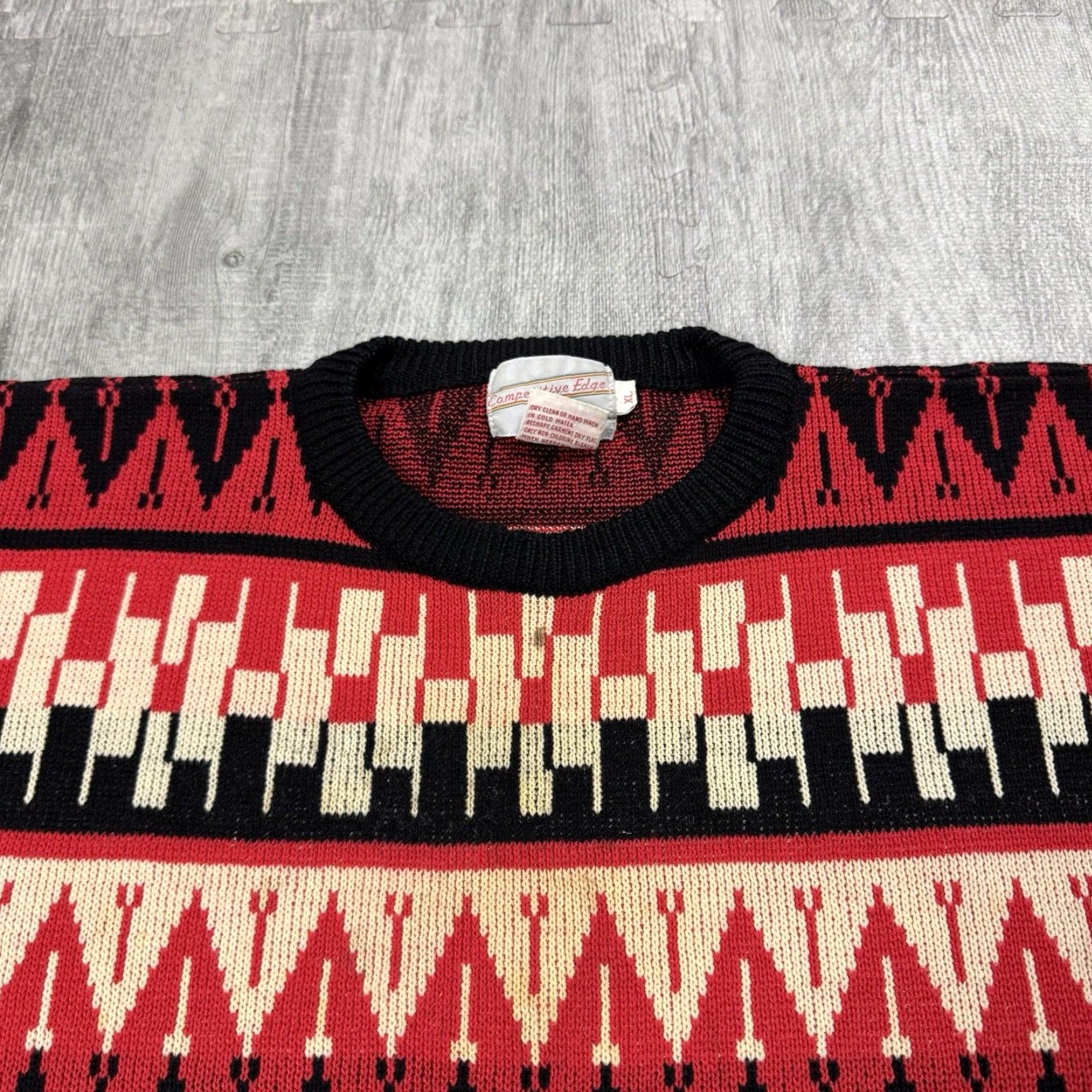 Neiman Marcus VINTAGE 80s Neiman Marcus Wool Sweater XL Red Geometric Abstract Pattern Western Classic Pullover Mens Size US XL / EU 56 / 4 - 2 Thumbnail