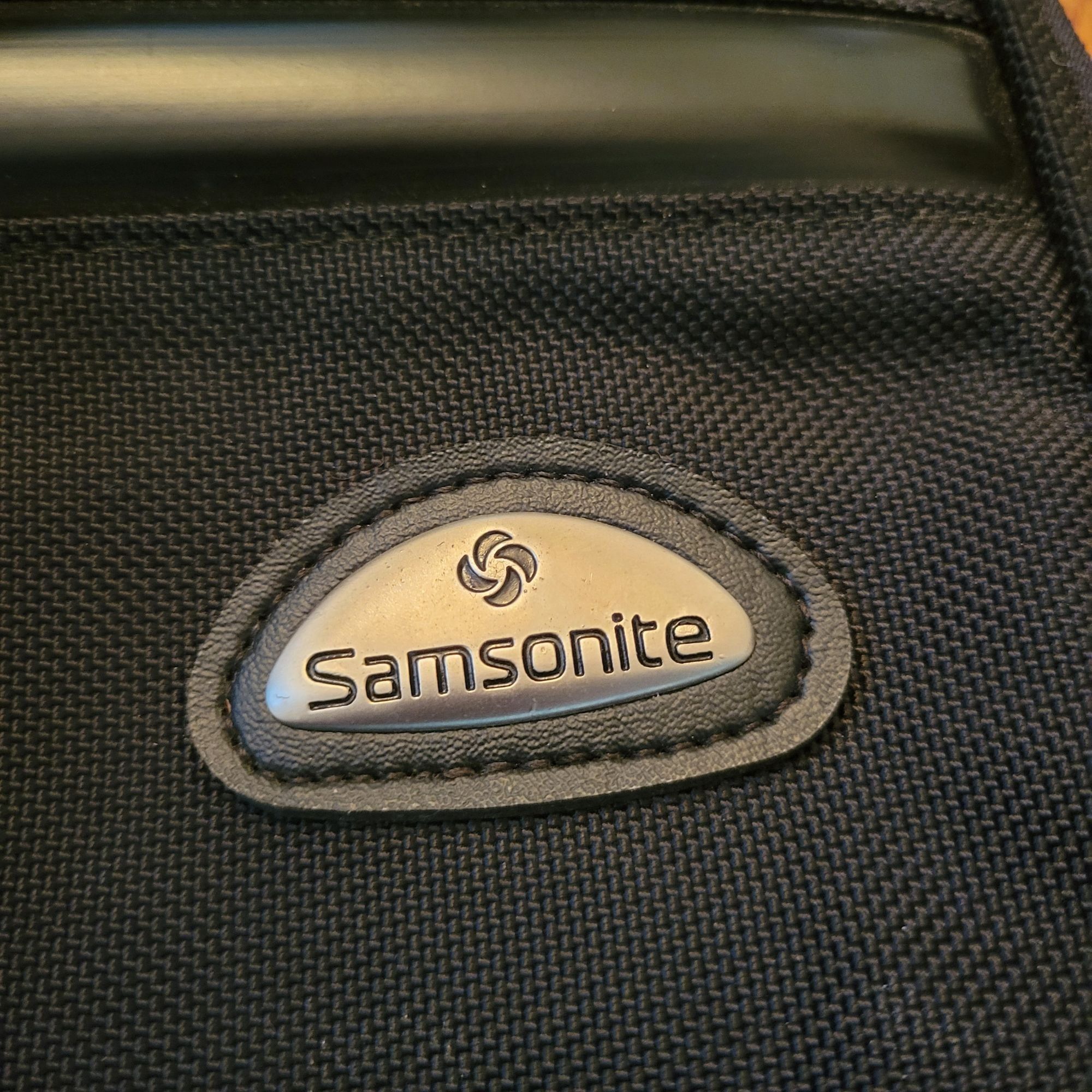 Samsonite Black Nylon Garment Bag Shoulder Strap Overnight C