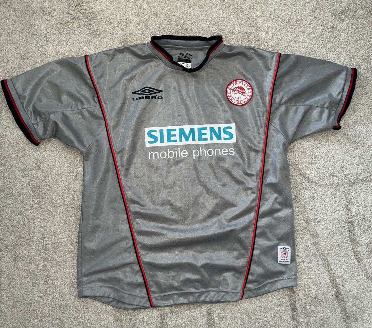 image of Umbro Olympiacos 2000-01 Second Jersey in Silver, Men's (Size XL)