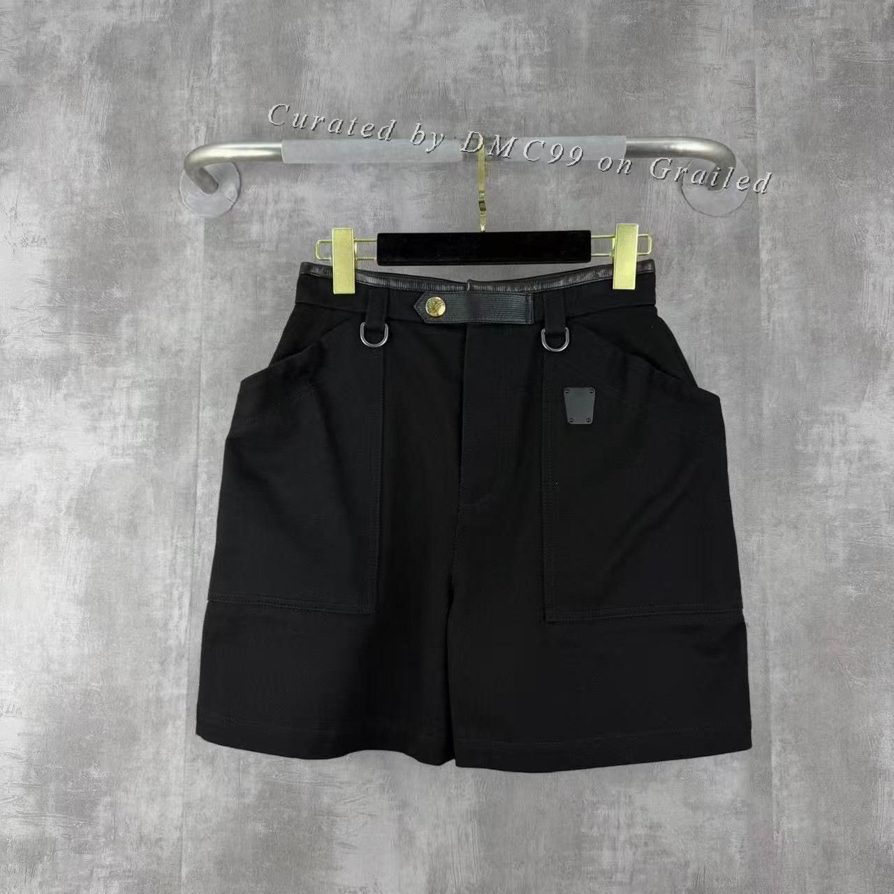 Louis Vuitton Louis Vuitton Sheepskin Metal Plaque Denim Shorts Size 36" / US 14 / IT 50 - 1 Thumbnail