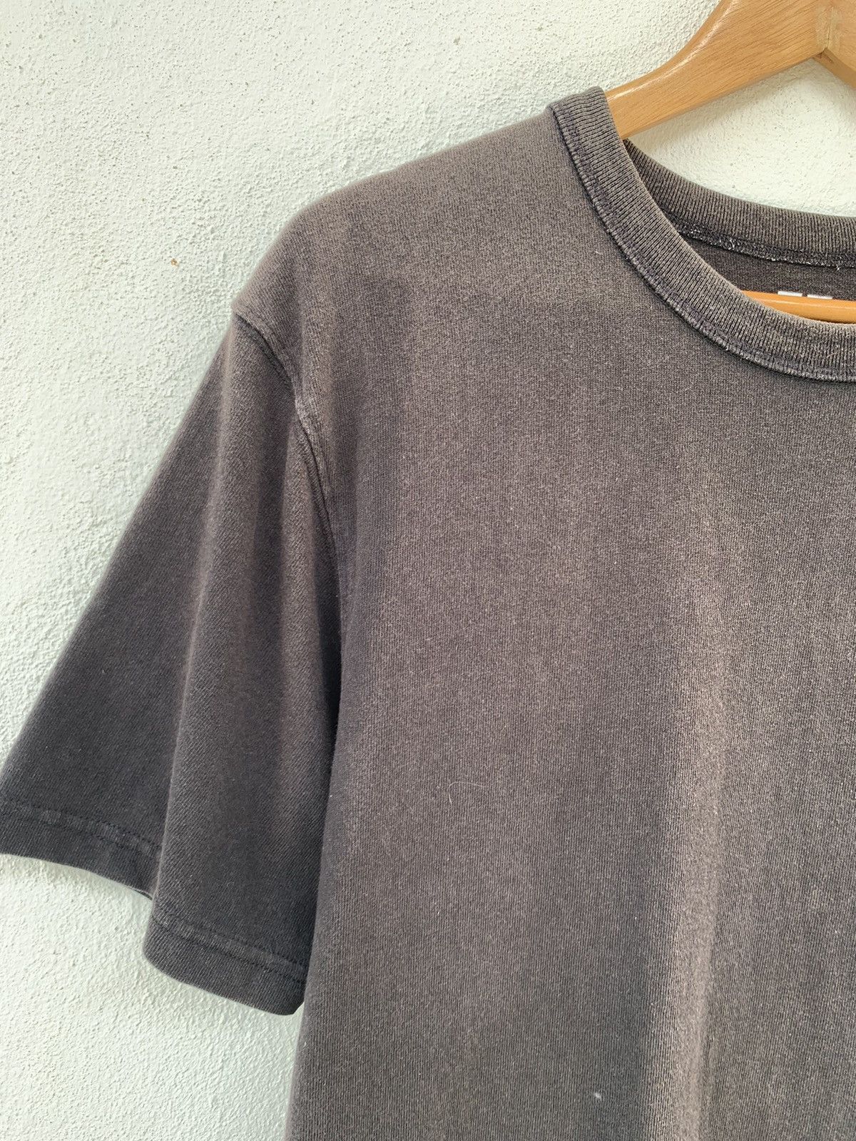 Uniqlo Thrashed Faded Lemaire X Uniqlo Plain Tee Size US M / EU 48-50 / 2 - 3 Thumbnail