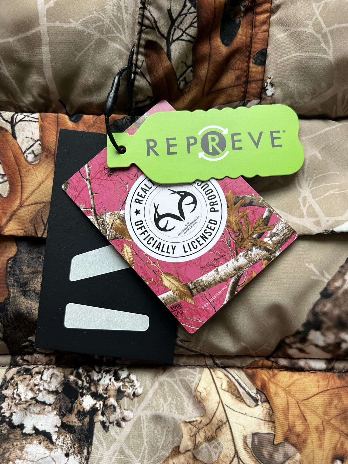 The Very Warm x Realtree Camo Pullover Puffer