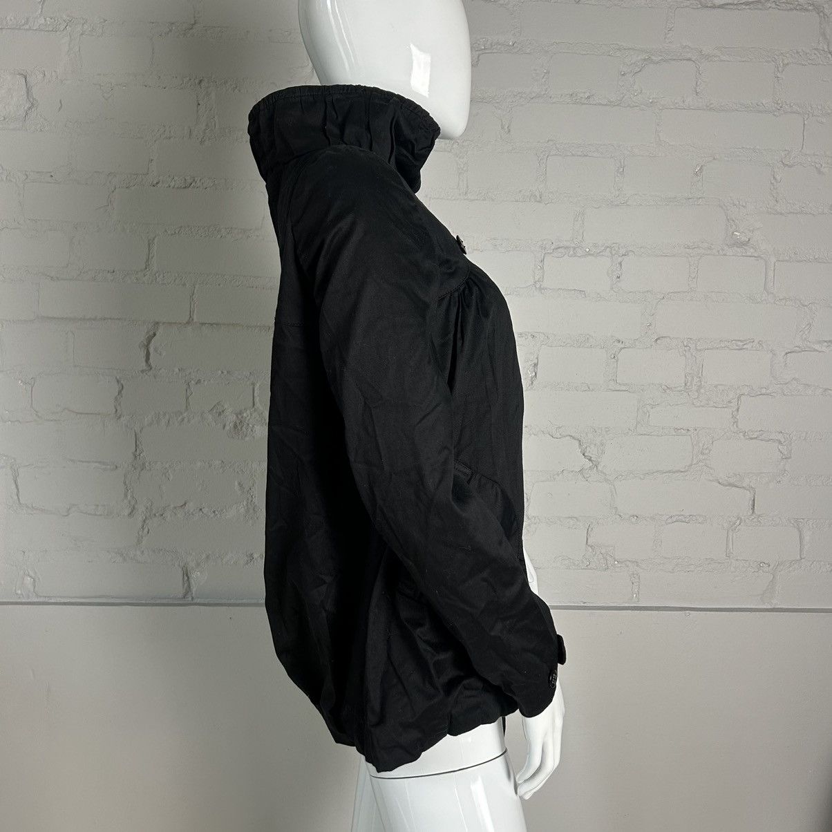 Asymmetric black vintage windbreaker