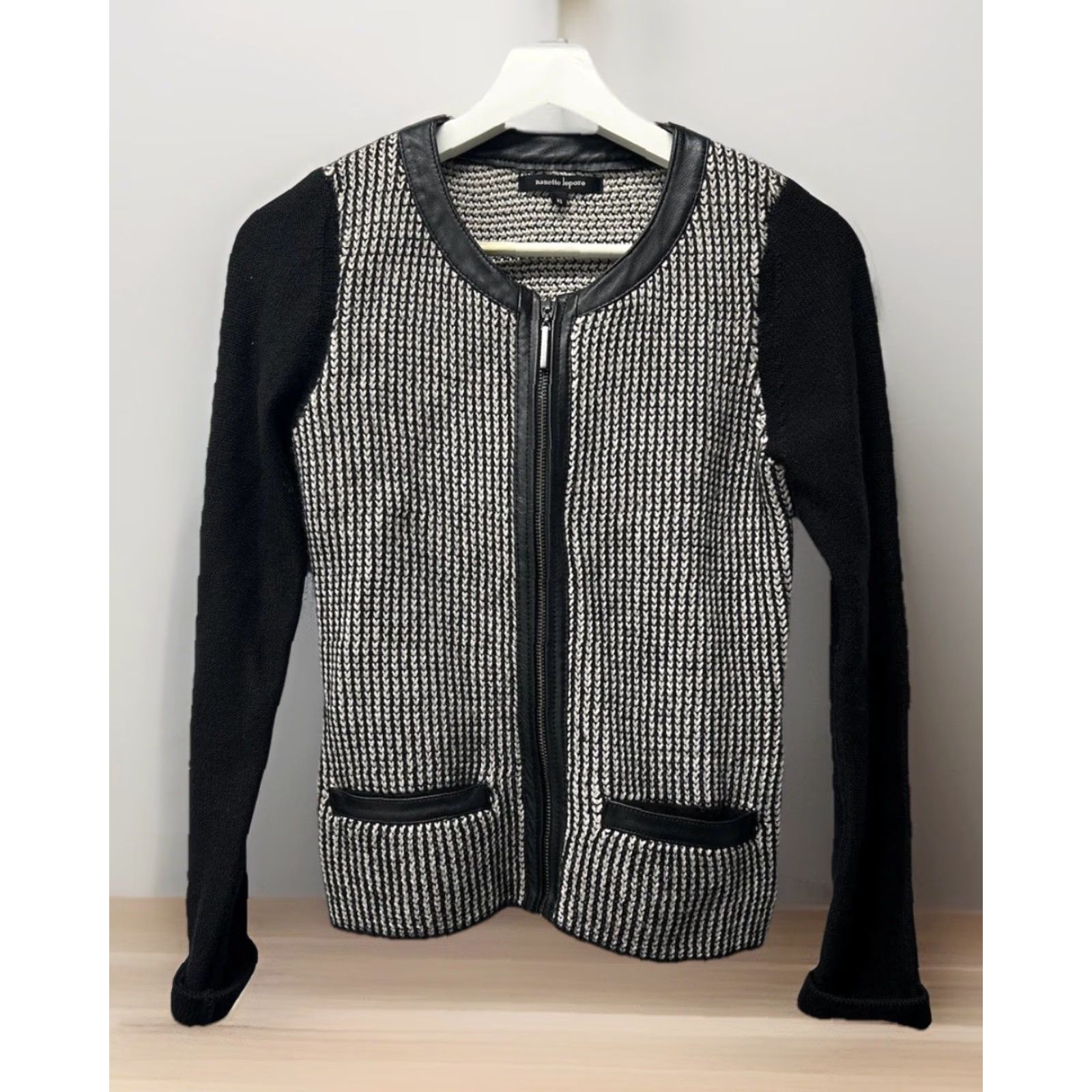Nanette Lepore VINTAGE Women’s Nanette Lepore Gray Wool Knit Black Leather ZipUp Sweater Jacket XS Size XS / US 0-2 / IT 36-38 - 2 Thumbnail