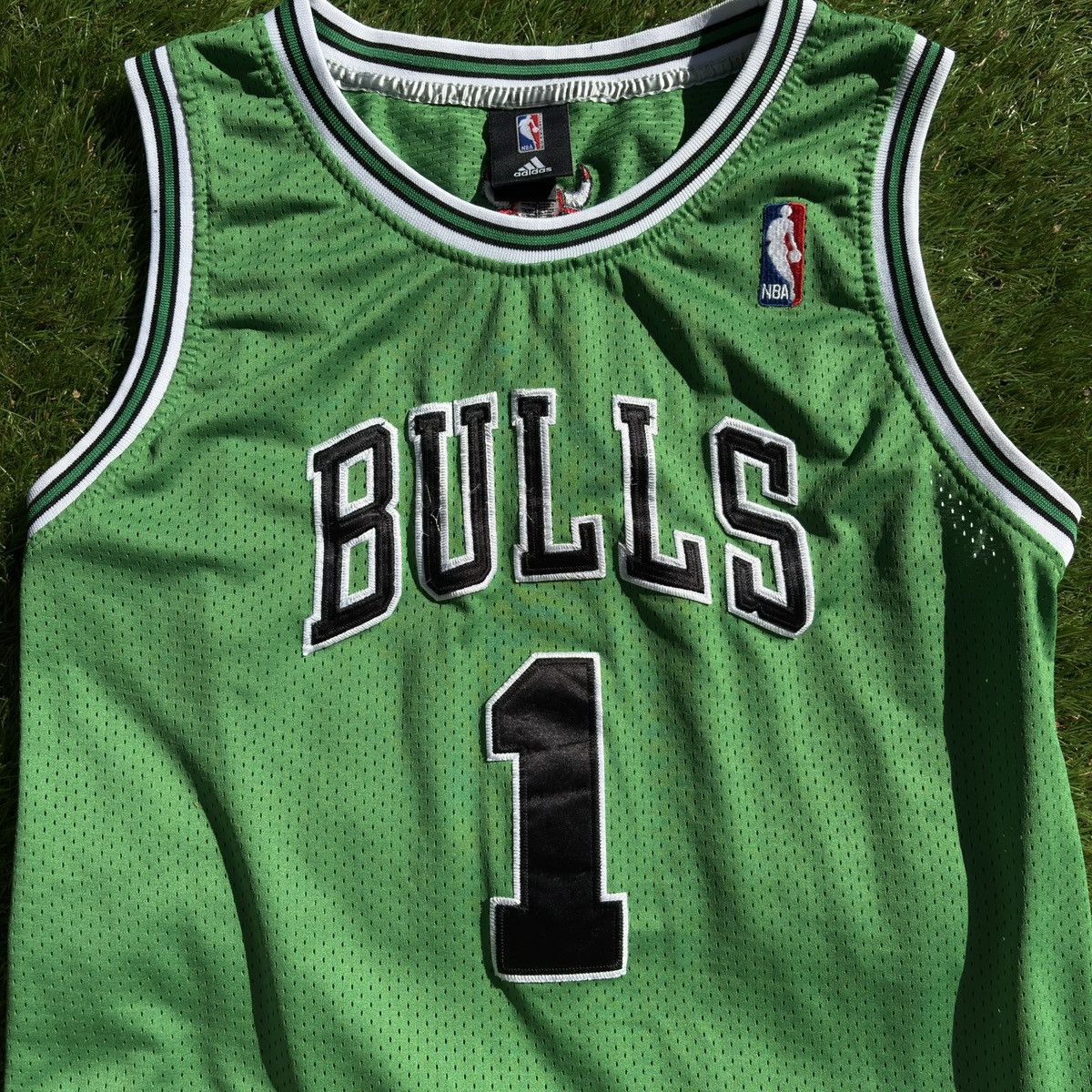 Adidas NBA ‘Derrick Rose’ #1 Chicago Bulls St. Patrick’s Day Jersey Size US XL / EU 56 / 4 - 7 Thumbnail