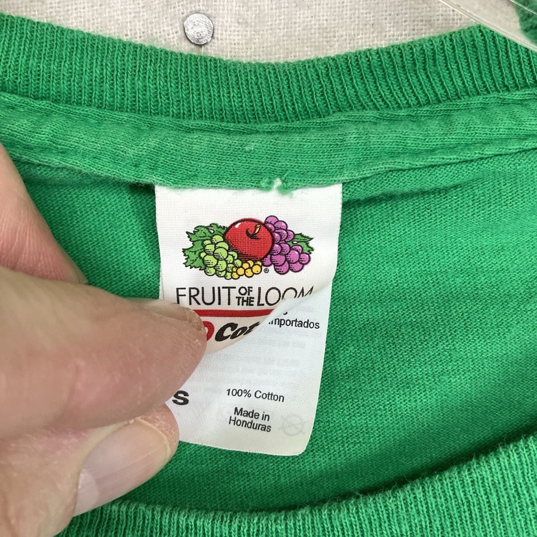 Fruit Of The Loom VINTAGE Fruit of the Loom Heat Miser Christmas Green Short Sleeve Cotton T-Shirt Santa Claus 70s Retro Slim Unisex Adults Small Boys Girls? Size US S / EU 44-46 / 1 - 4 Thumbnail