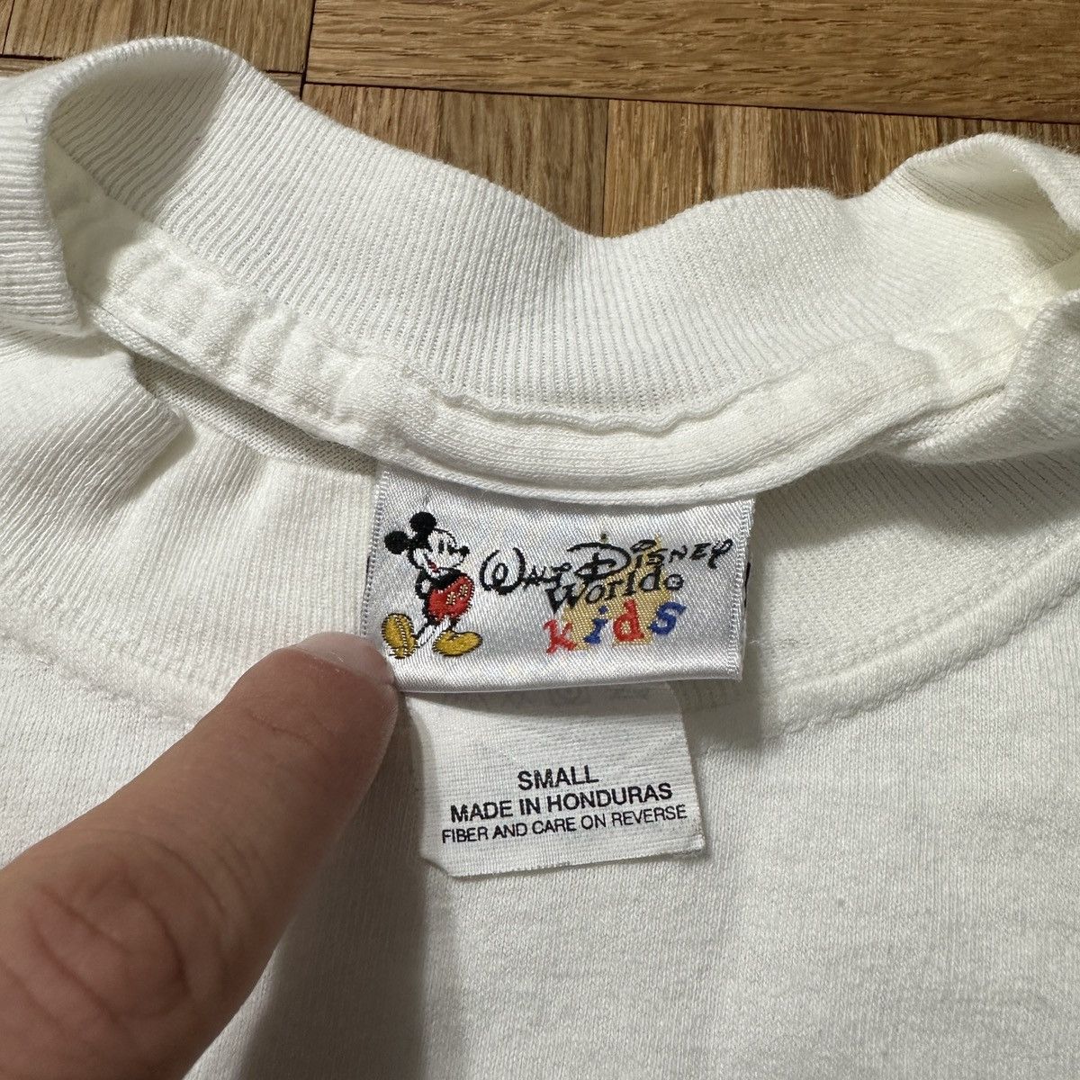 Disney Vintage Disney 2001 tee Size XXS / US 00 / IT 34 - 4 Thumbnail