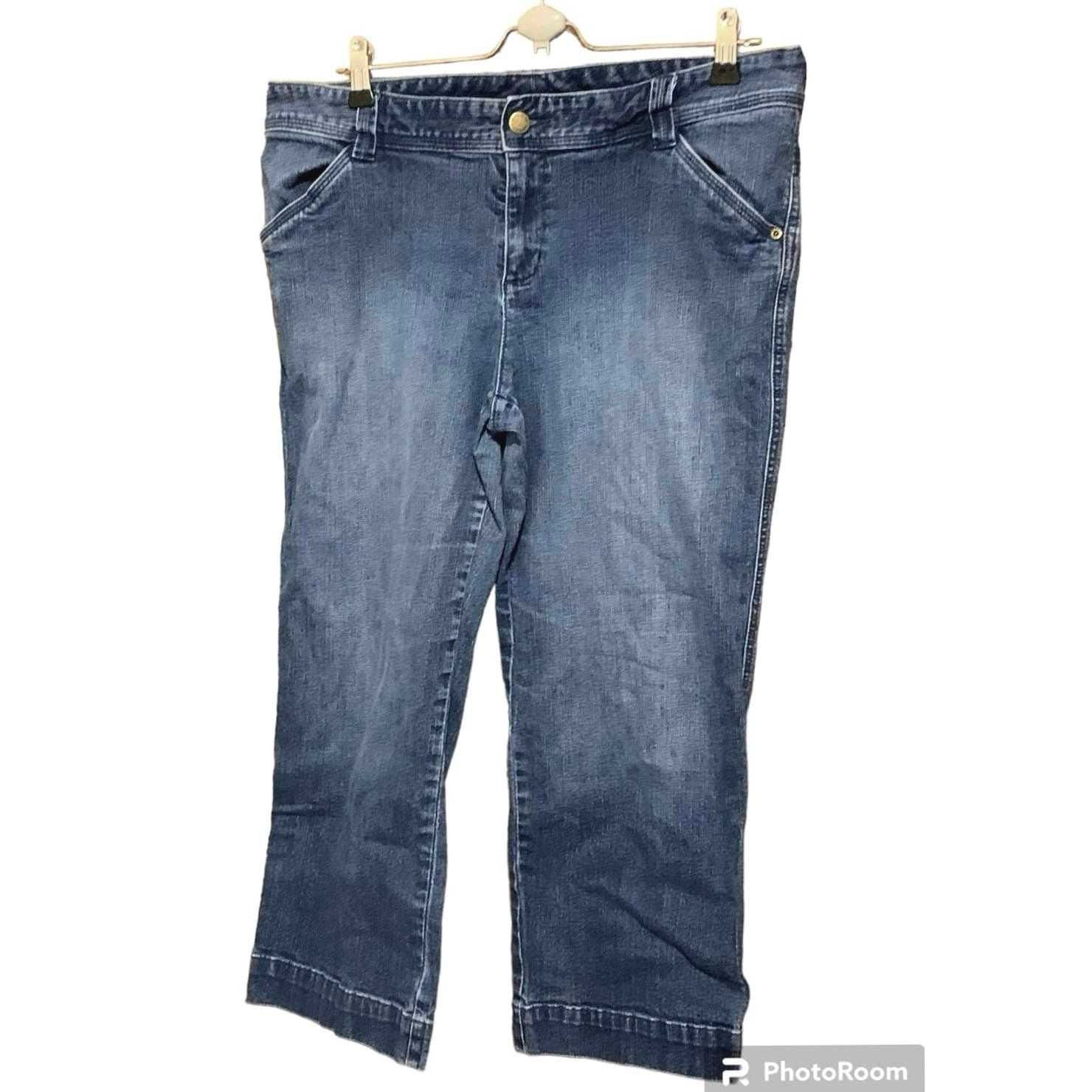Woolrich Woolen Mills Woolrich Women's Size 12 Jean Capri Blue Indigo Wash Denim Size 34" / US 12 / IT 48 - 1 Thumbnail