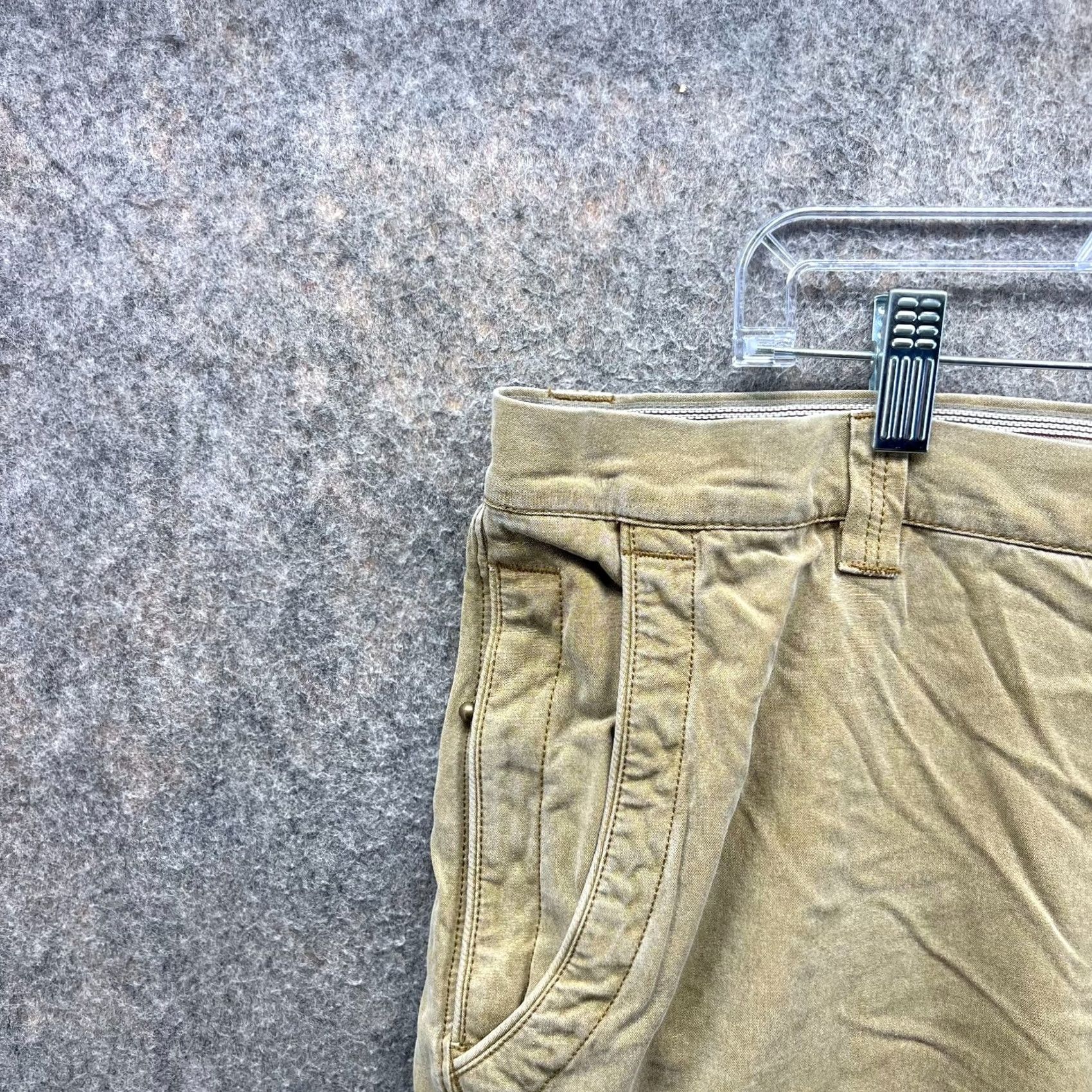 Tommy Bahama Tommy Bahama Shorts Mens 42 Khaki Chino Flat Front Beige Cotton Silk Canvas Size US 42 / EU 58 - 4 Thumbnail