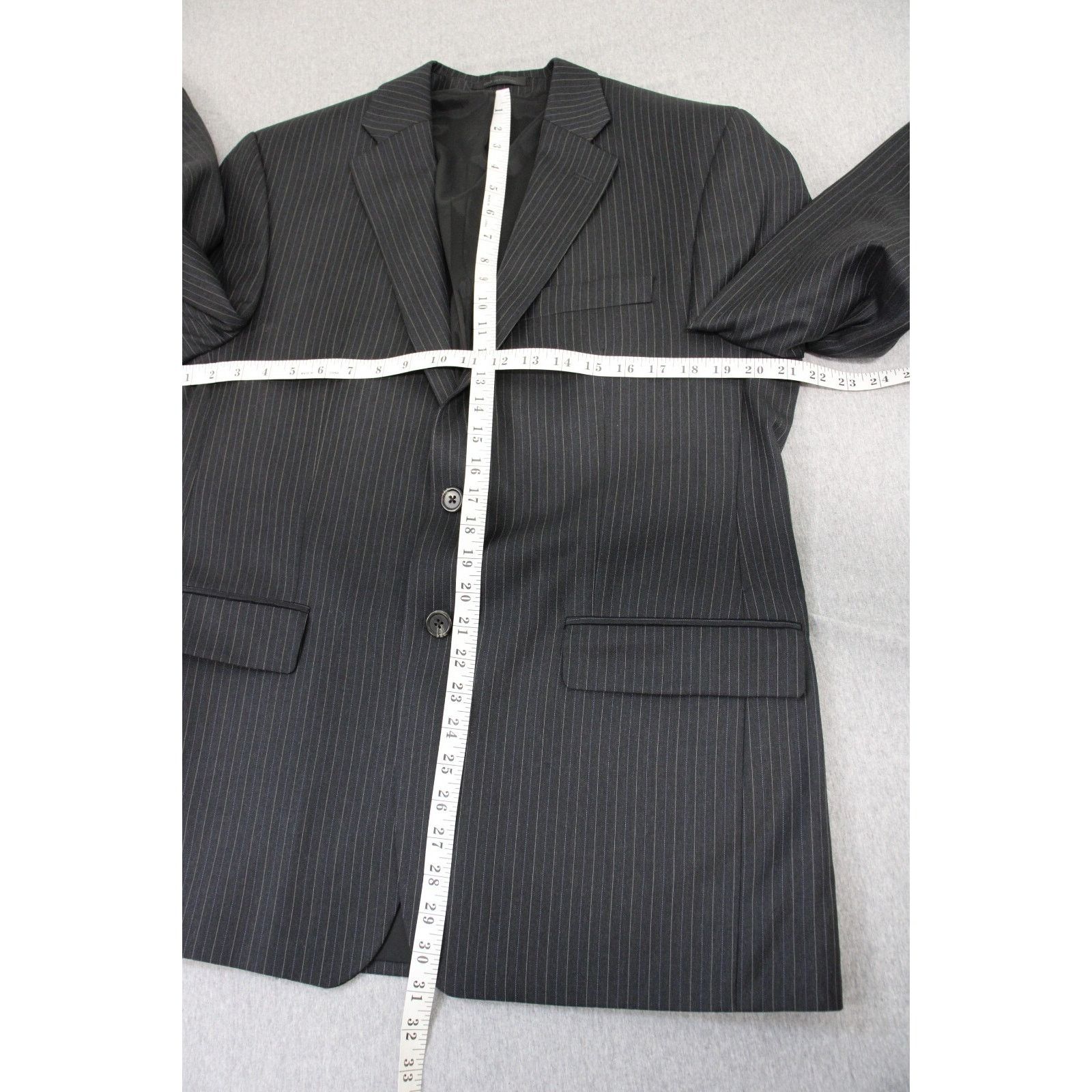 Lauren Ralph Lauren Lauren Ralph Lauren Blazert Men 40R Gray Pinstriped Wool Size 40R - 7 Thumbnail