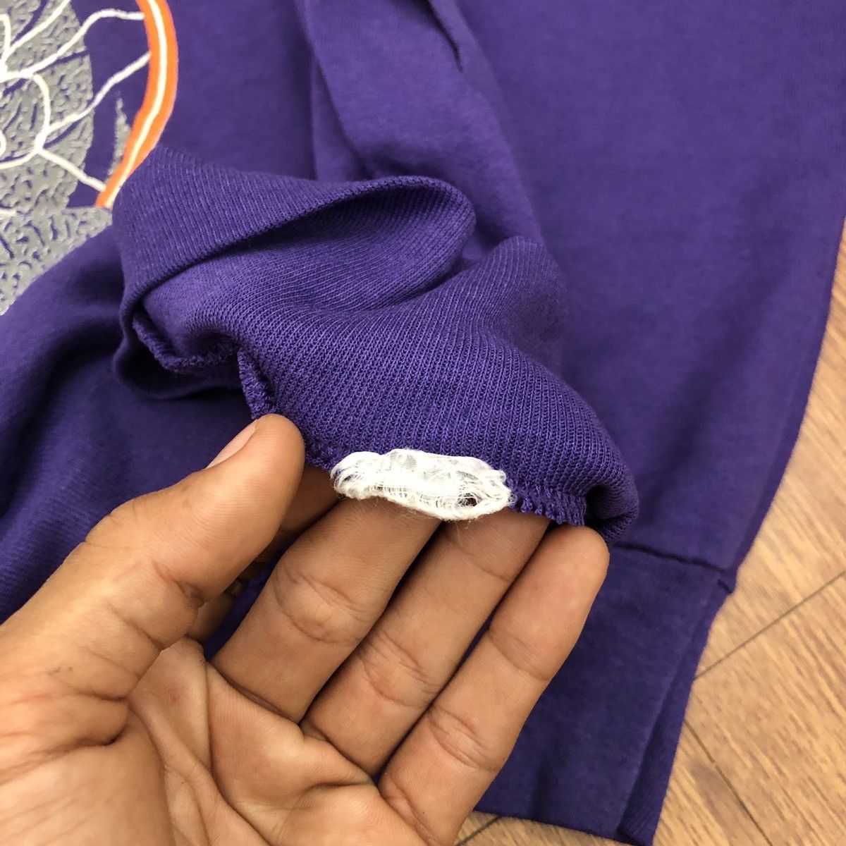 NBA × Vintage Vintage 90s Lakers official NBA sweatshirt Size US L / EU 52-54 / 3 - 4 Thumbnail