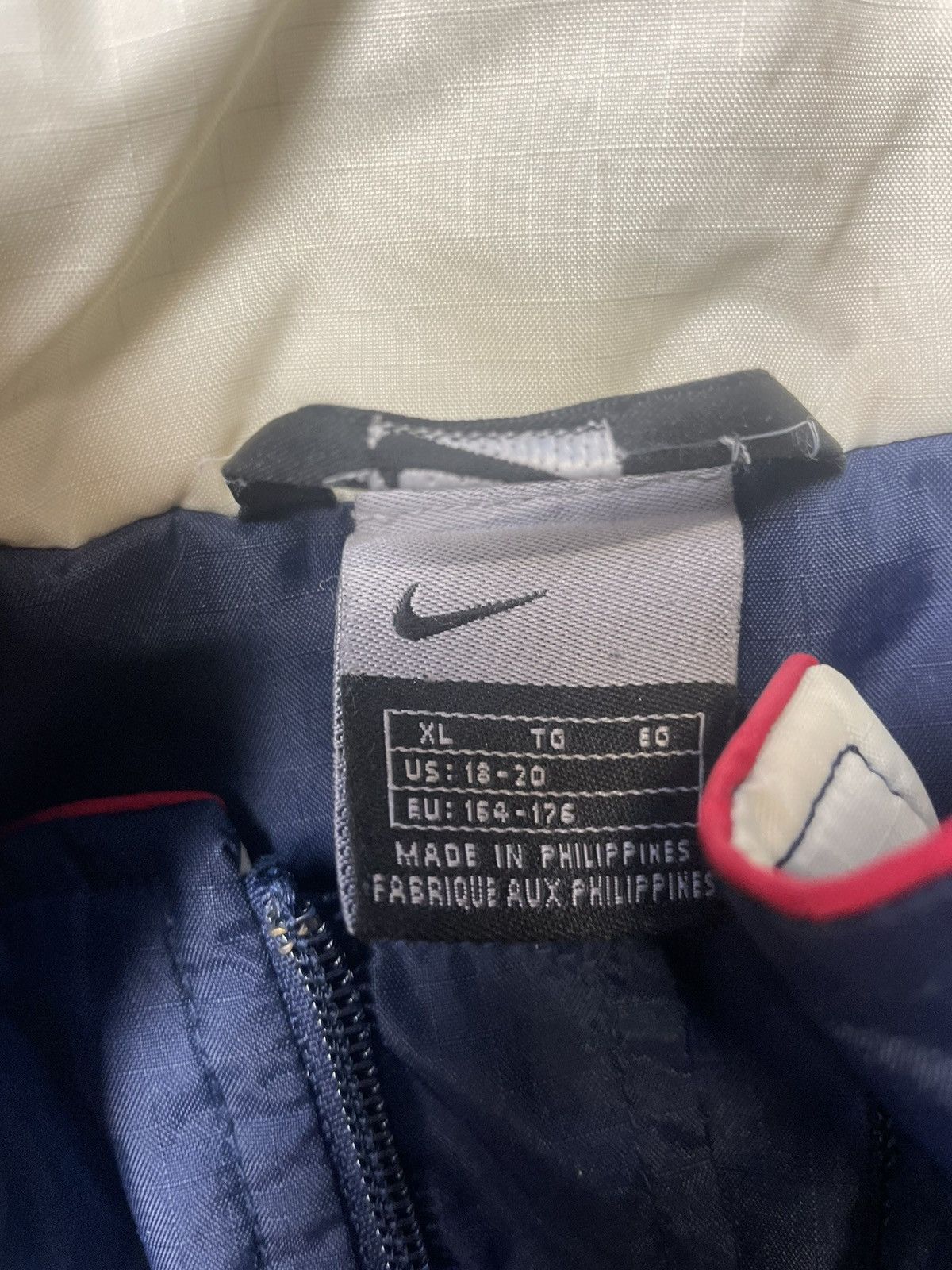 Nike Nike puffer Jacket y2k 00s with hood Size US XL / EU 56 / 4 - 3 Thumbnail