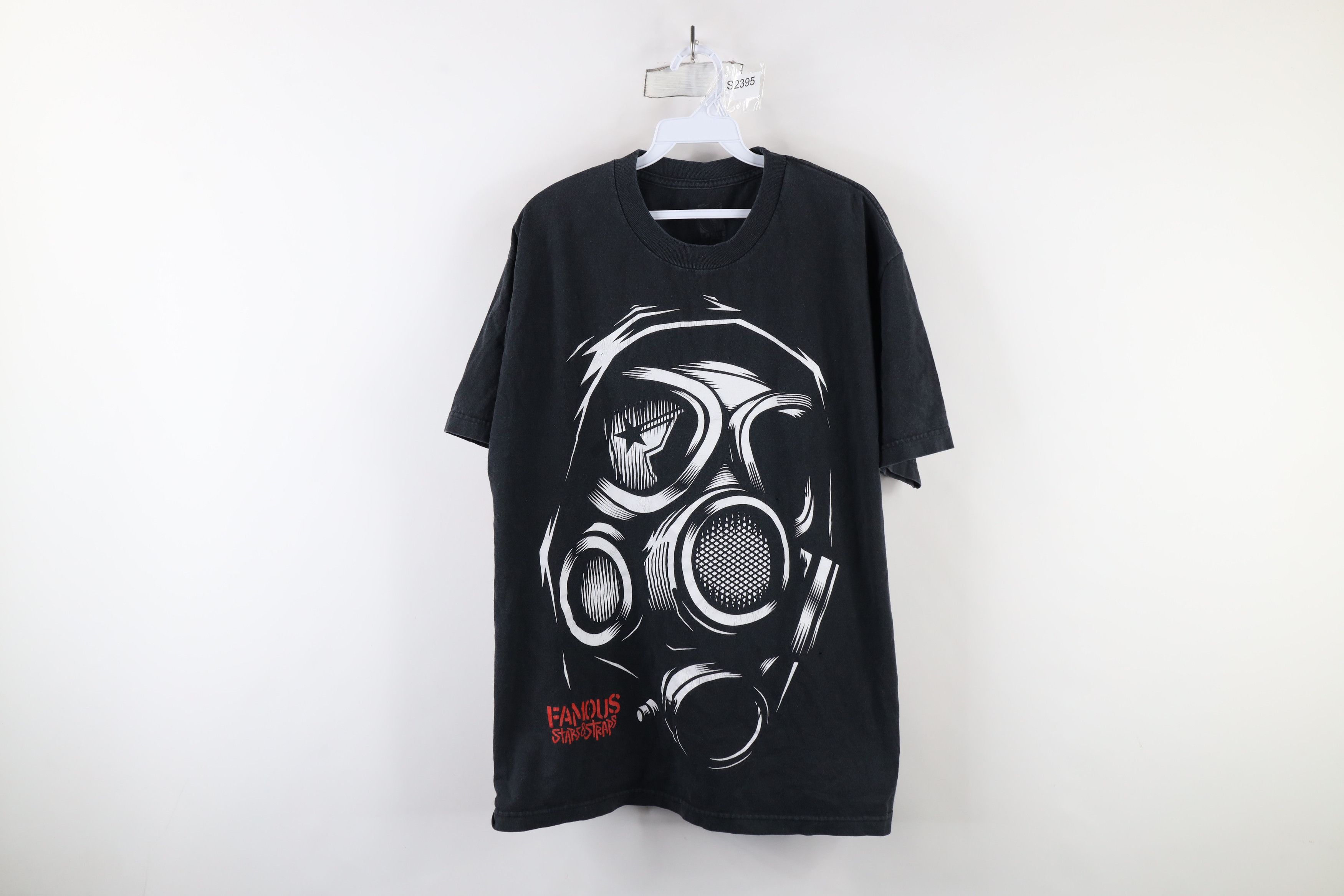 Famous Stars And Straps × Vintage Vintage Y2K Famous Stars & Straps Spell Out T-Shirt Black Size US L / EU 52-54 / 3 - 1 Thumbnail