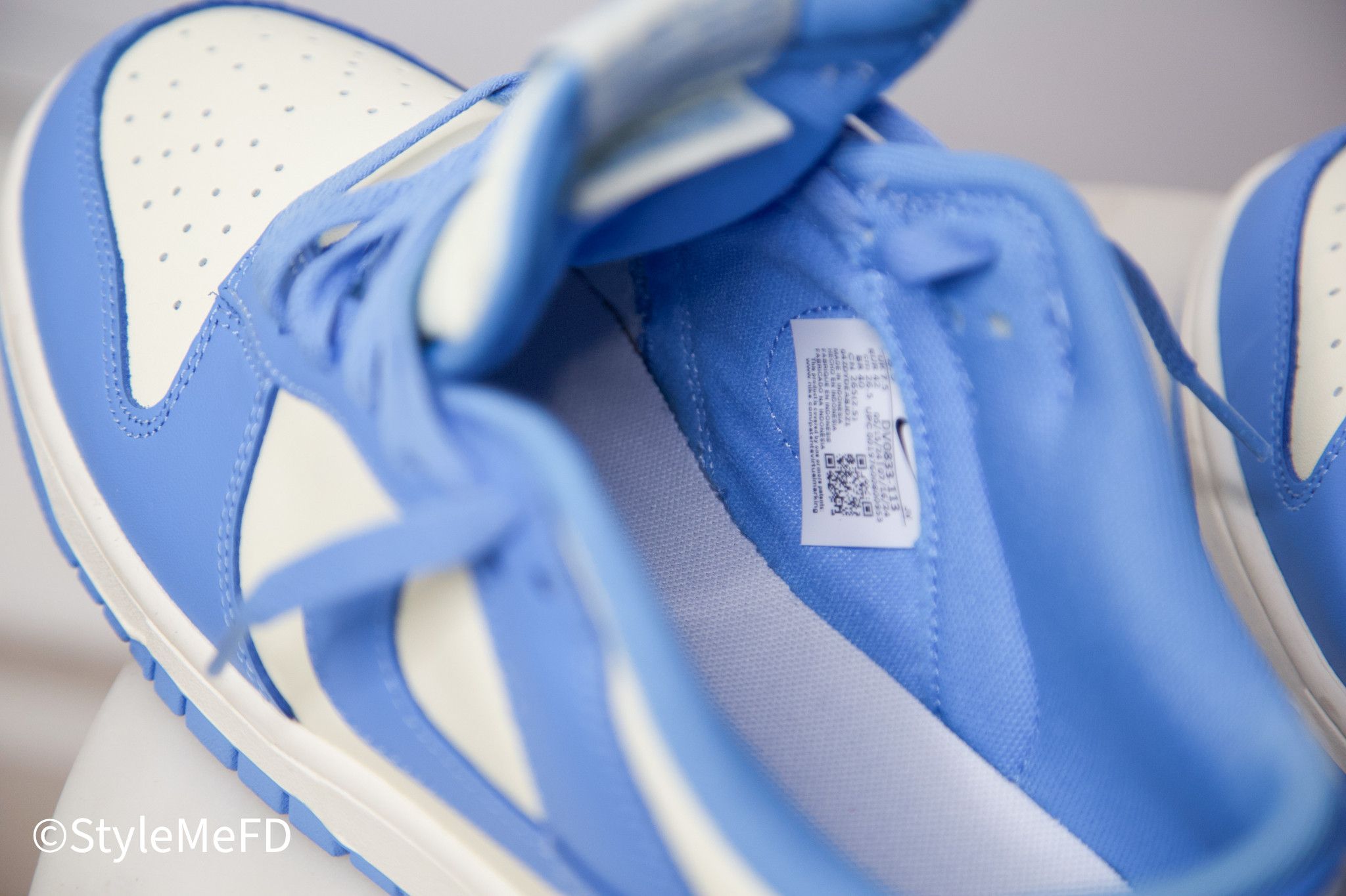 Nike NIKE OFF-WHITE & BLUE DUNK LOW RETRO SNEAKERS Size US 8.5 / EU 41-42 - 7 Thumbnail