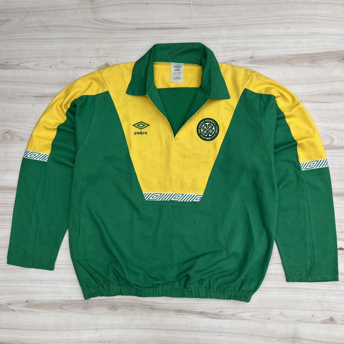 Umbro Celtic FC Umbro Drill/Training Top 1990-1992. Size US L / EU 52-54 / 3 - 1 Thumbnail