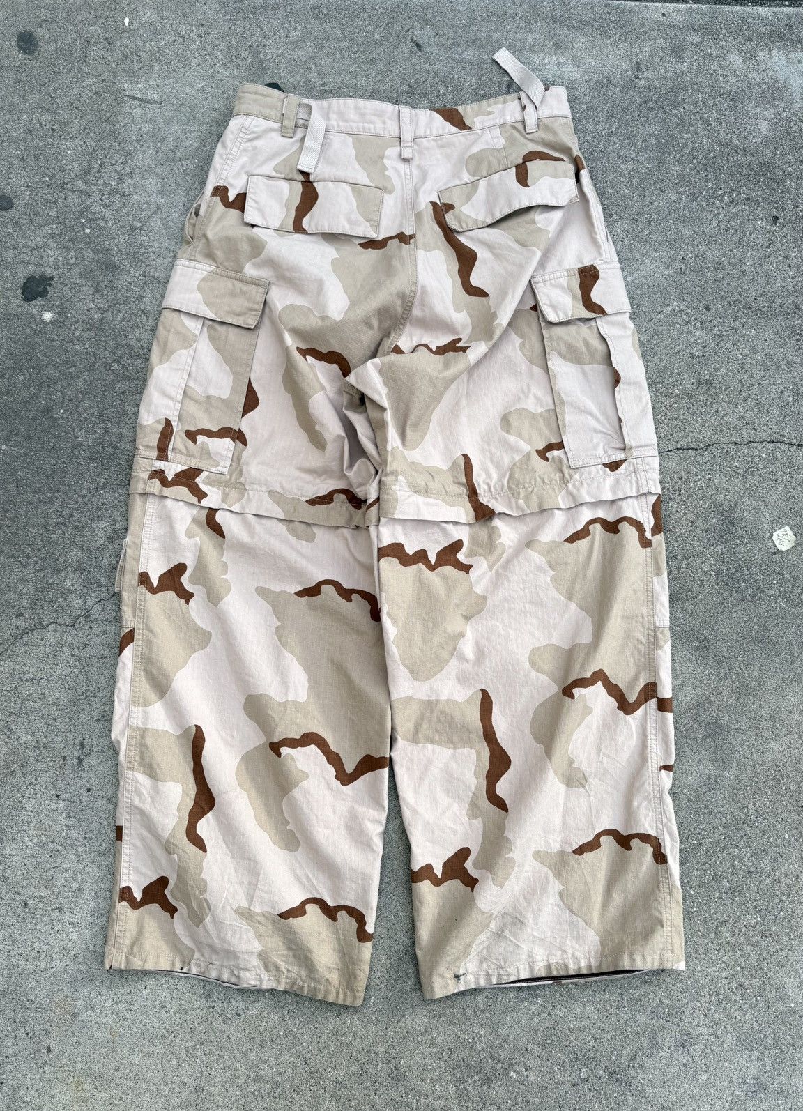 Balenciaga Balenciaga Large Cargos Size US 32 / EU 48 - 2 Thumbnail