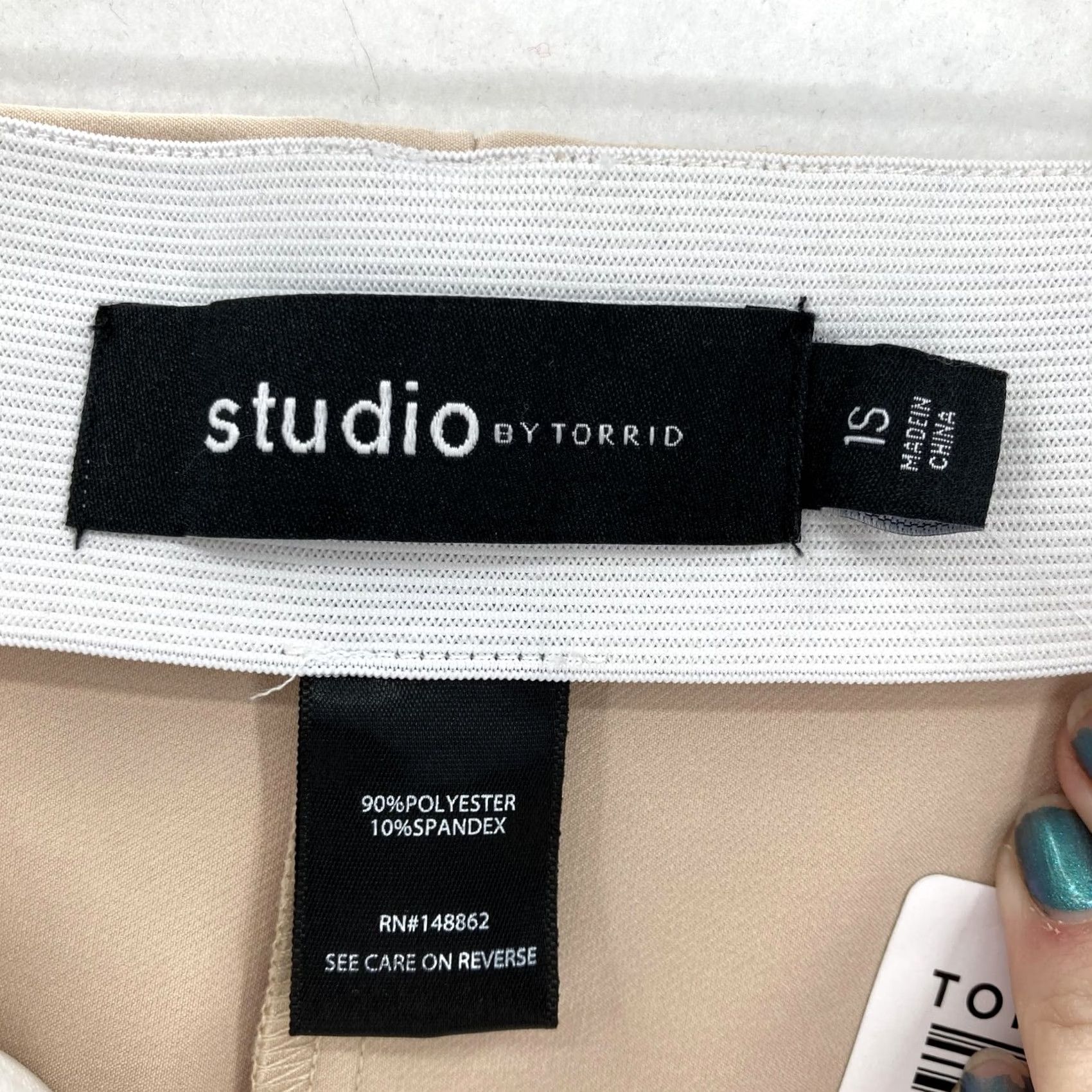 Torrid Torrid Studio Pants Womens 1X Short Smoke Gray Studio Refined Pull-On Wide Leg Dress Pants Beige Size 40" / US 18 - 5 Thumbnail