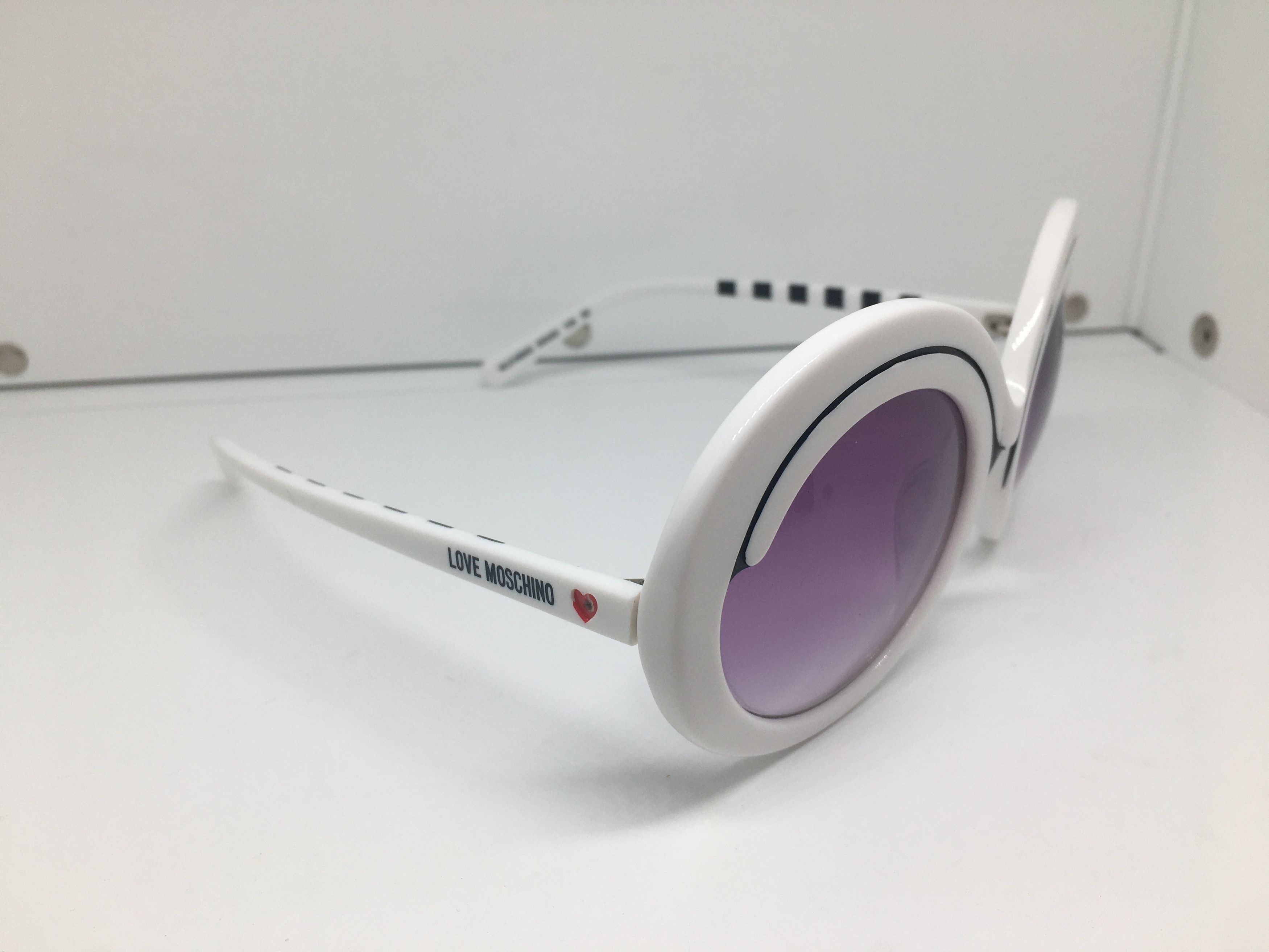 Love Moschino Love Moschino White Round Sunglasses Frame Size ONE SIZE - 2 Thumbnail